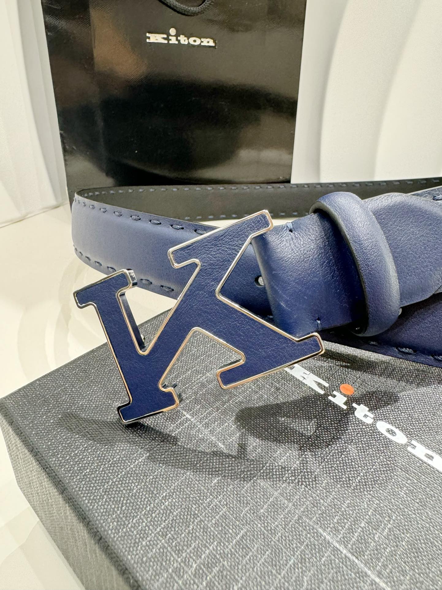 2024 Kiton Men’s Belt: Imported Calf Skin, Hand-Wired Fashion, 3.5CM Width - 图片 3