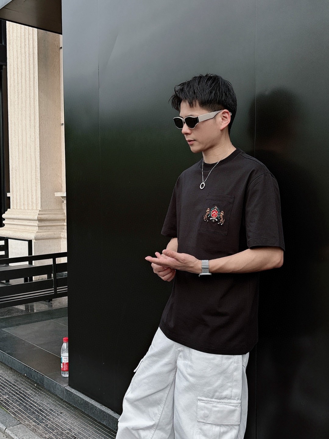 LV🌾、🆕2026春夏新品发售新品短袖T恤，面料采用新疆长绒棉，温儒柔软 细腻柔软 上身自然是舒适 凉爽