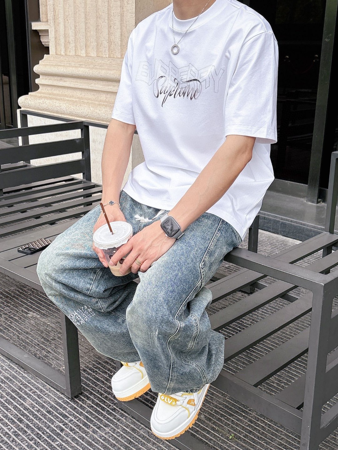 巴宝莉🌾、🆕2026春夏新品发售新品短袖T恤，面料采用新疆长绒棉，温儒柔软 细腻柔软 上身自然是舒适 凉