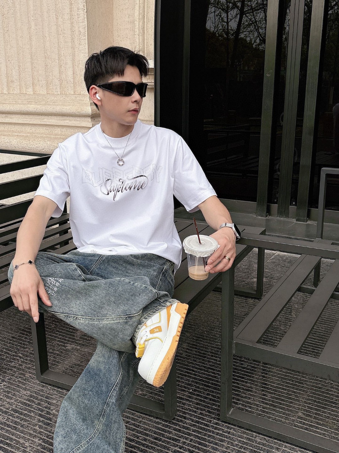 巴宝莉🌾、🆕2026春夏新品发售新品短袖T恤，面料采用新疆长绒棉，温儒柔软 细腻柔软 上身自然是舒适 凉