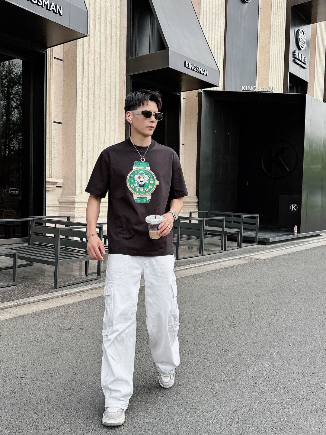 LV🌾、🆕2026春夏新品发售新品短袖T恤，面料采用新疆长绒棉，温儒柔软 细腻柔软 上身自然是舒适 凉爽