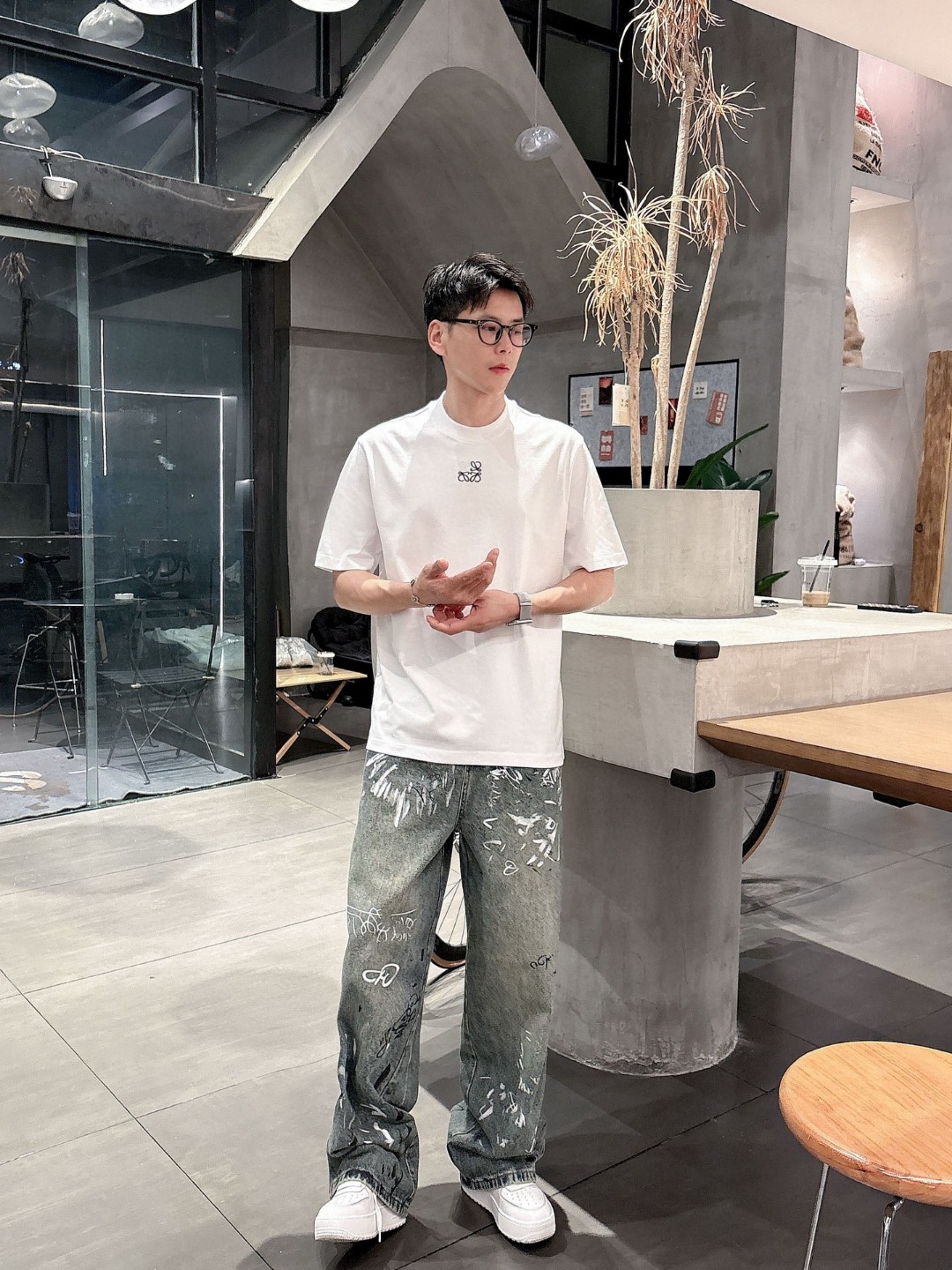 罗意威🌾、🆕2026春夏新品发售新品短袖T恤，面料采用新疆长绒棉，温儒柔软 细腻柔软 上身自然是舒适 凉