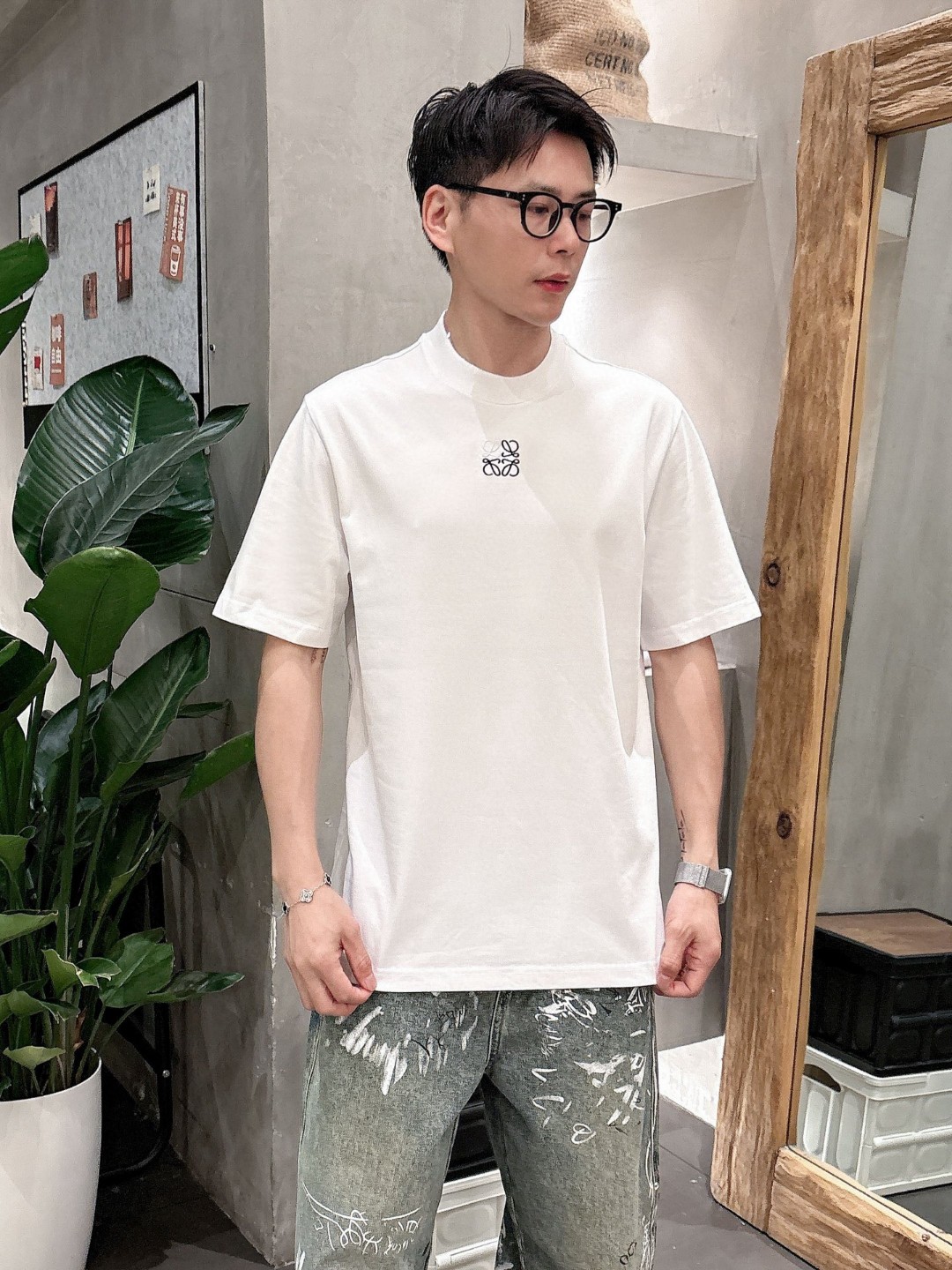 罗意威🌾、🆕2026春夏新品发售新品短袖T恤，面料采用新疆长绒棉，温儒柔软 细腻柔软 上身自然是舒适 凉