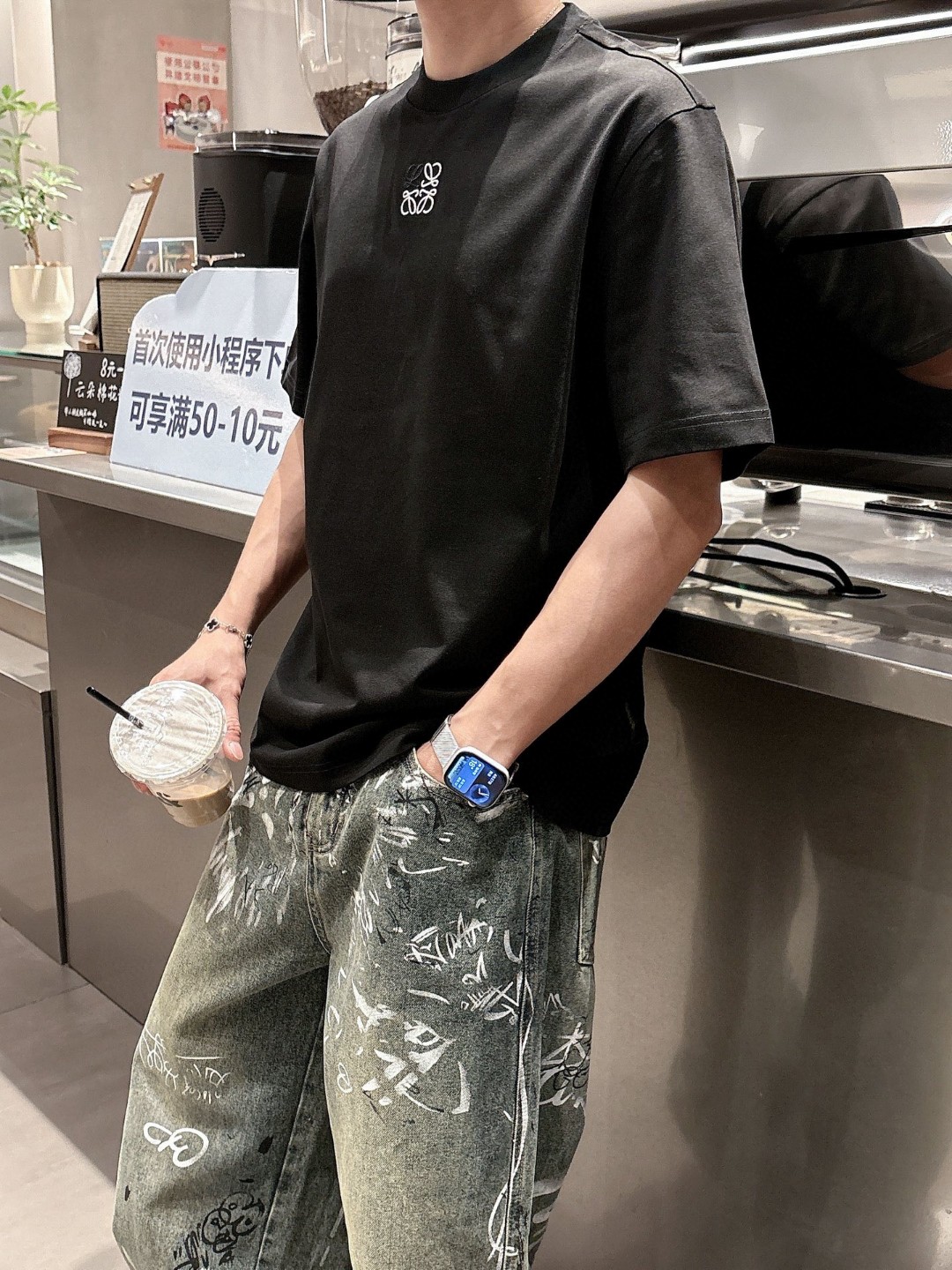 罗意威🌾、🆕2026春夏新品发售新品短袖T恤，面料采用新疆长绒棉，温儒柔软 细腻柔软 上身自然是舒适 凉