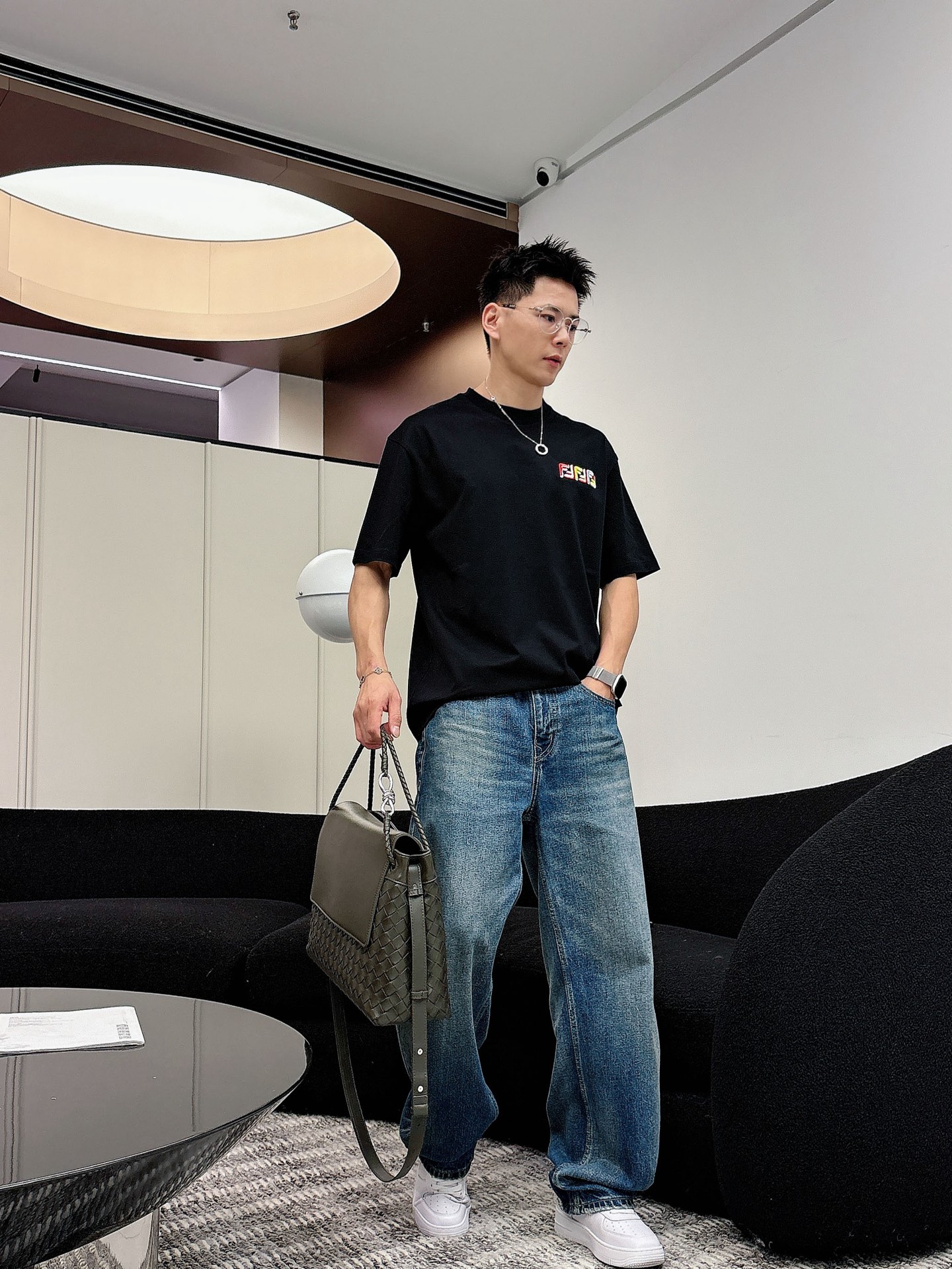 芬迪🌾、🆕2026春夏新品发售新品短袖T恤，面料采用新疆长绒棉，温儒柔软 细腻柔软 上身自然是舒适 凉爽