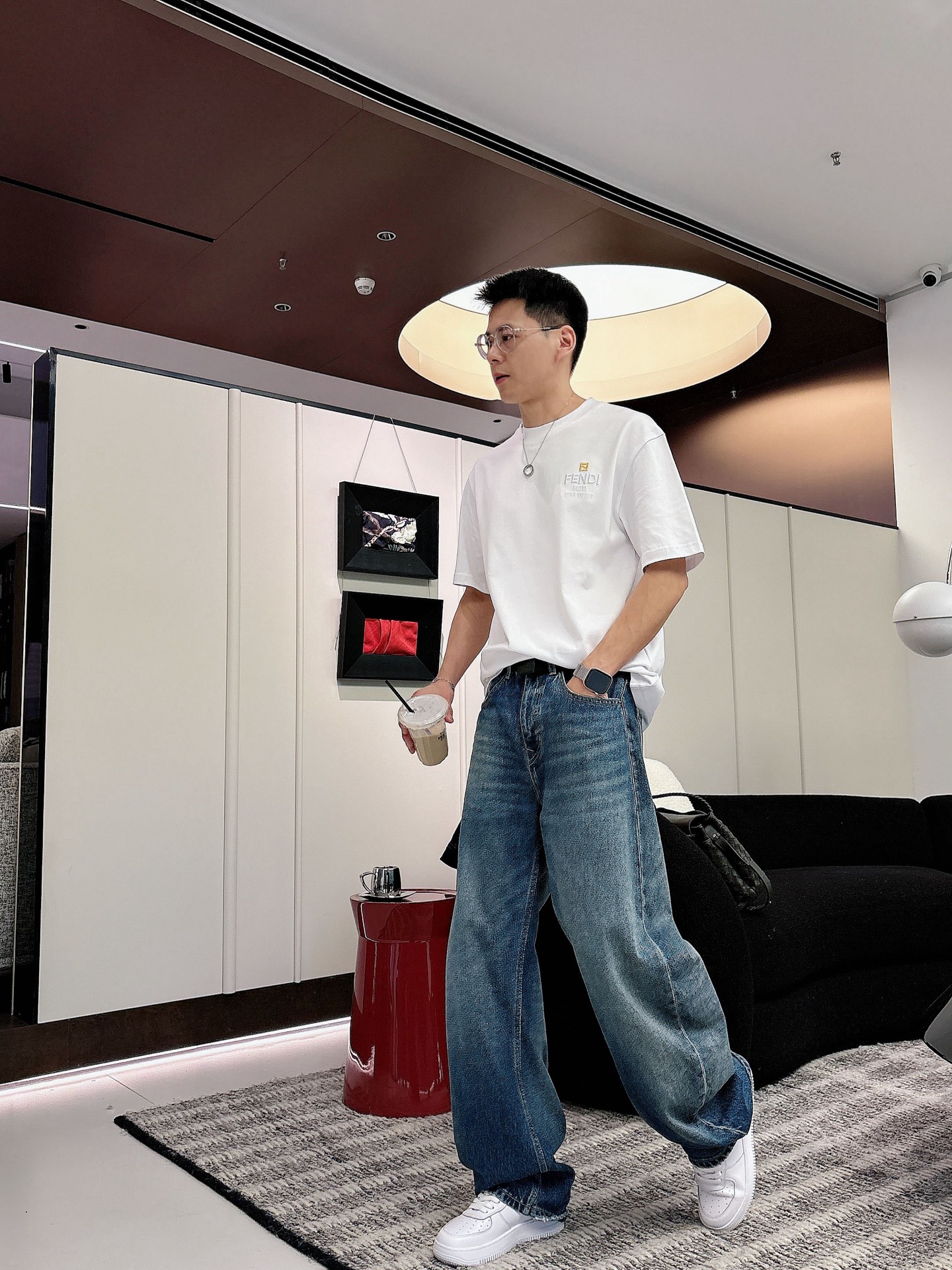 芬迪🌾、🆕2026春夏新品发售新品短袖T恤，面料采用新疆长绒棉，温儒柔软 细腻柔软 上身自然是舒适 凉爽