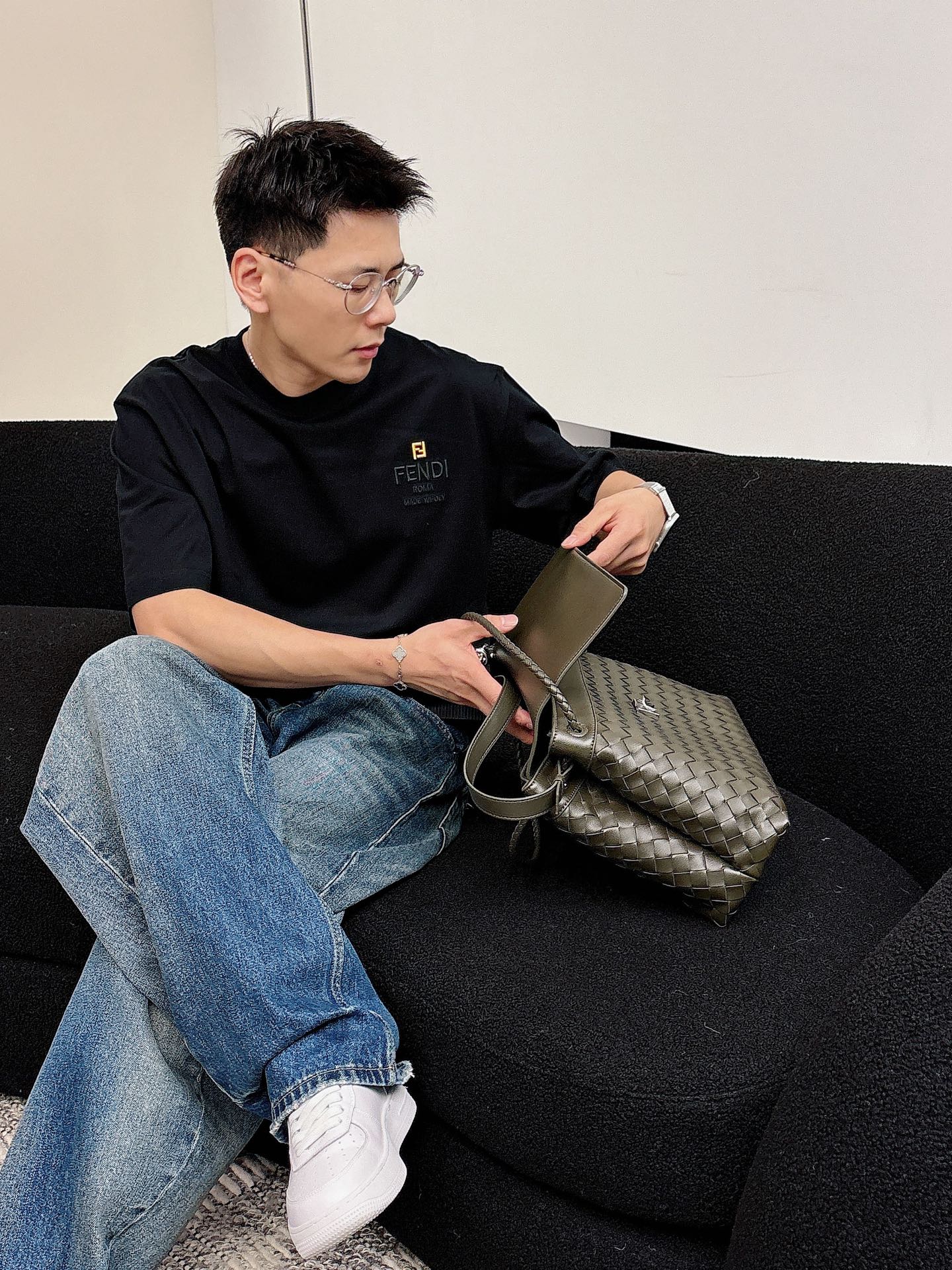 芬迪🌾、🆕2026春夏新品发售新品短袖T恤，面料采用新疆长绒棉，温儒柔软 细腻柔软 上身自然是舒适 凉爽