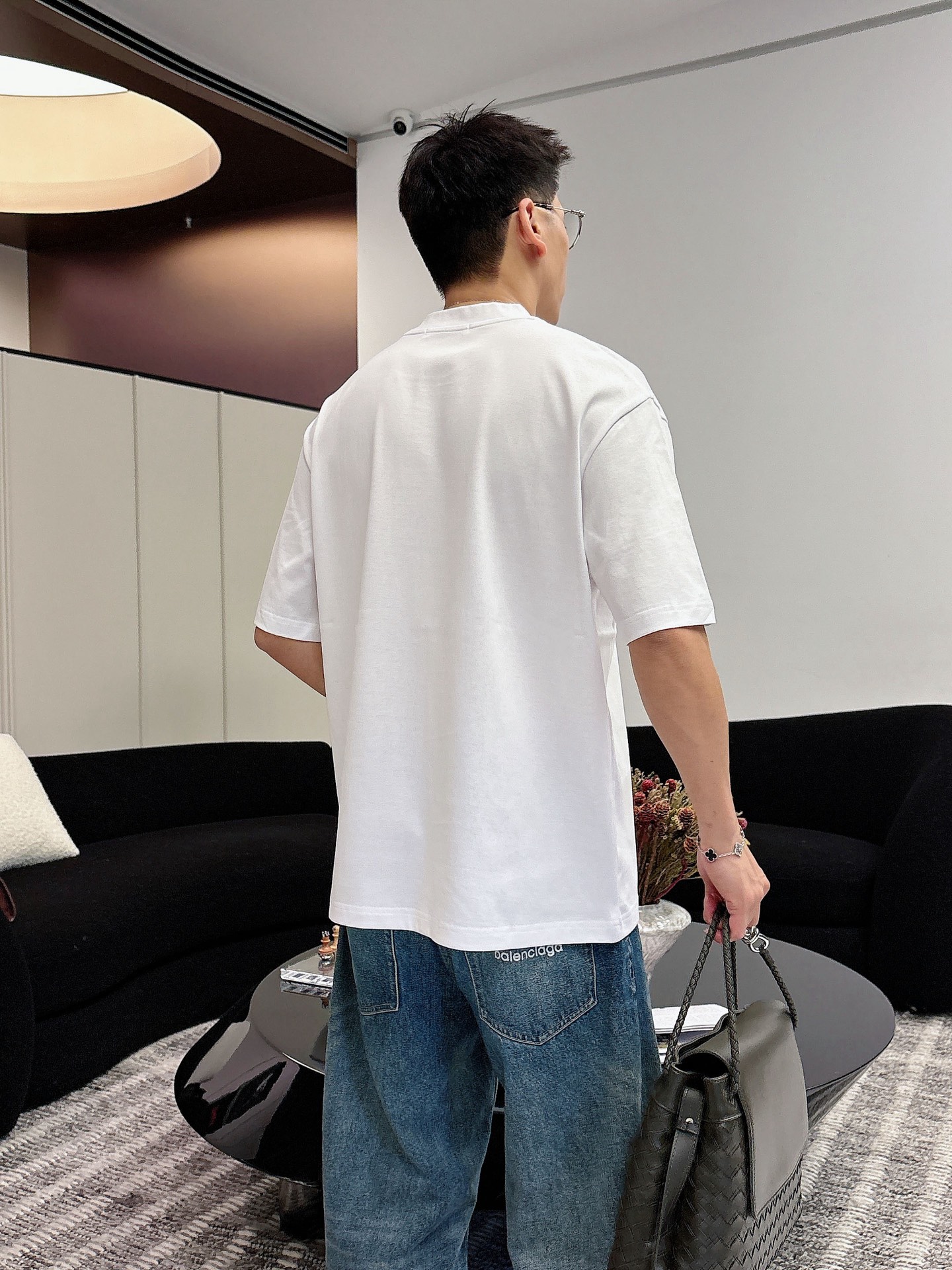 迪奥🌾、🆕2026春夏新品发售新品短袖T恤，面料采用新疆长绒棉，温儒柔软 细腻柔软 上身自然是舒适 凉爽