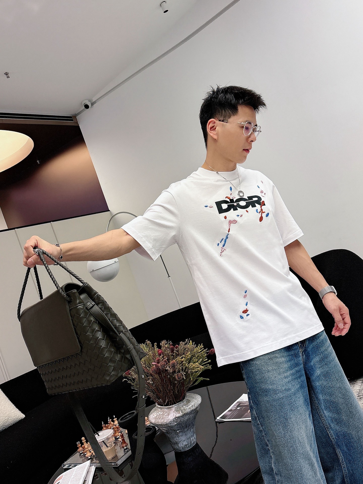 迪奥🌾、🆕2026春夏新品发售新品短袖T恤，面料采用新疆长绒棉，温儒柔软 细腻柔软 上身自然是舒适 凉爽