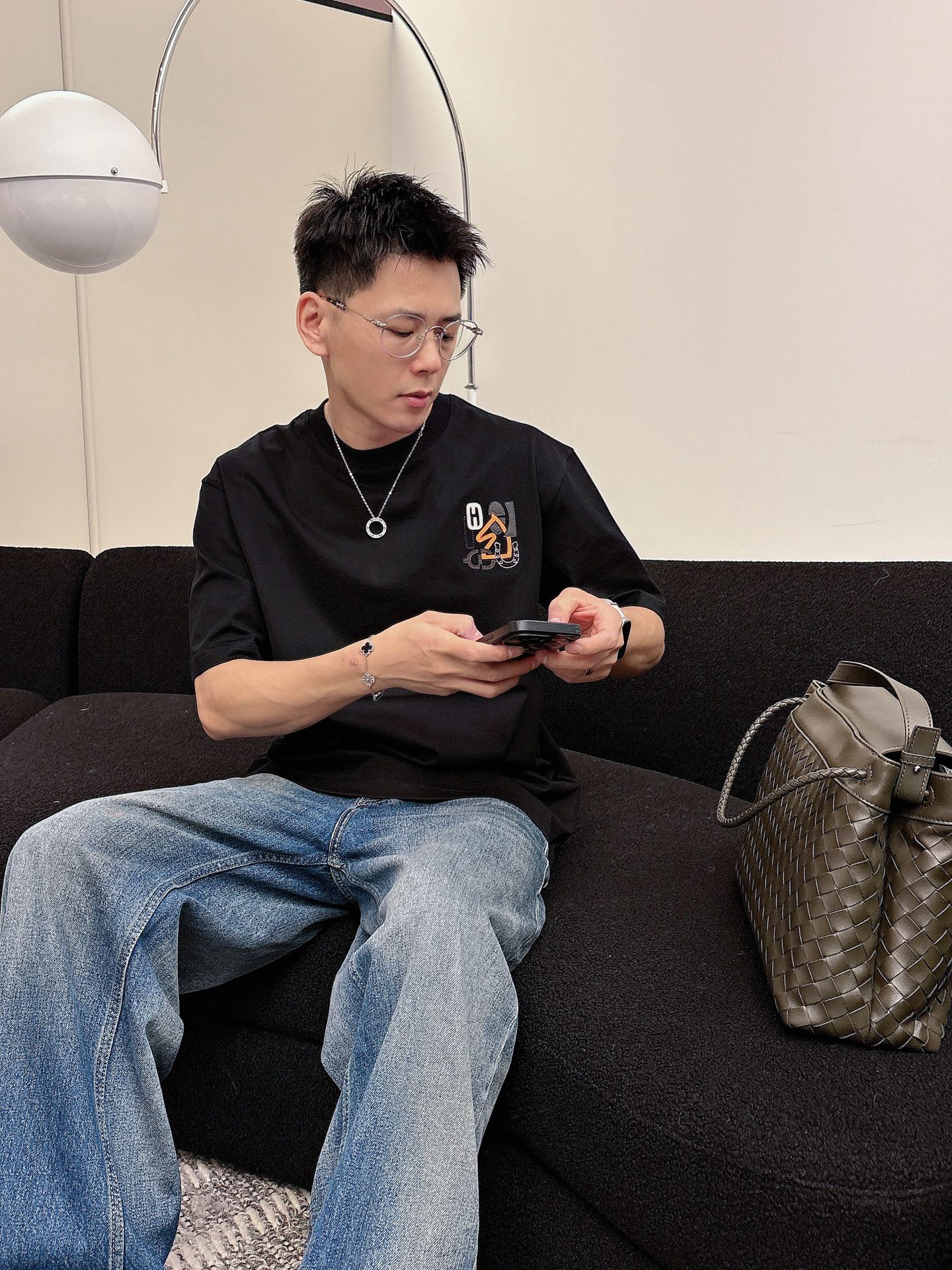 爱马仕🌾、🆕2026春夏新品发售新品短袖T恤，面料采用新疆长绒棉，温儒柔软 细腻柔软 上身自然是舒适 凉