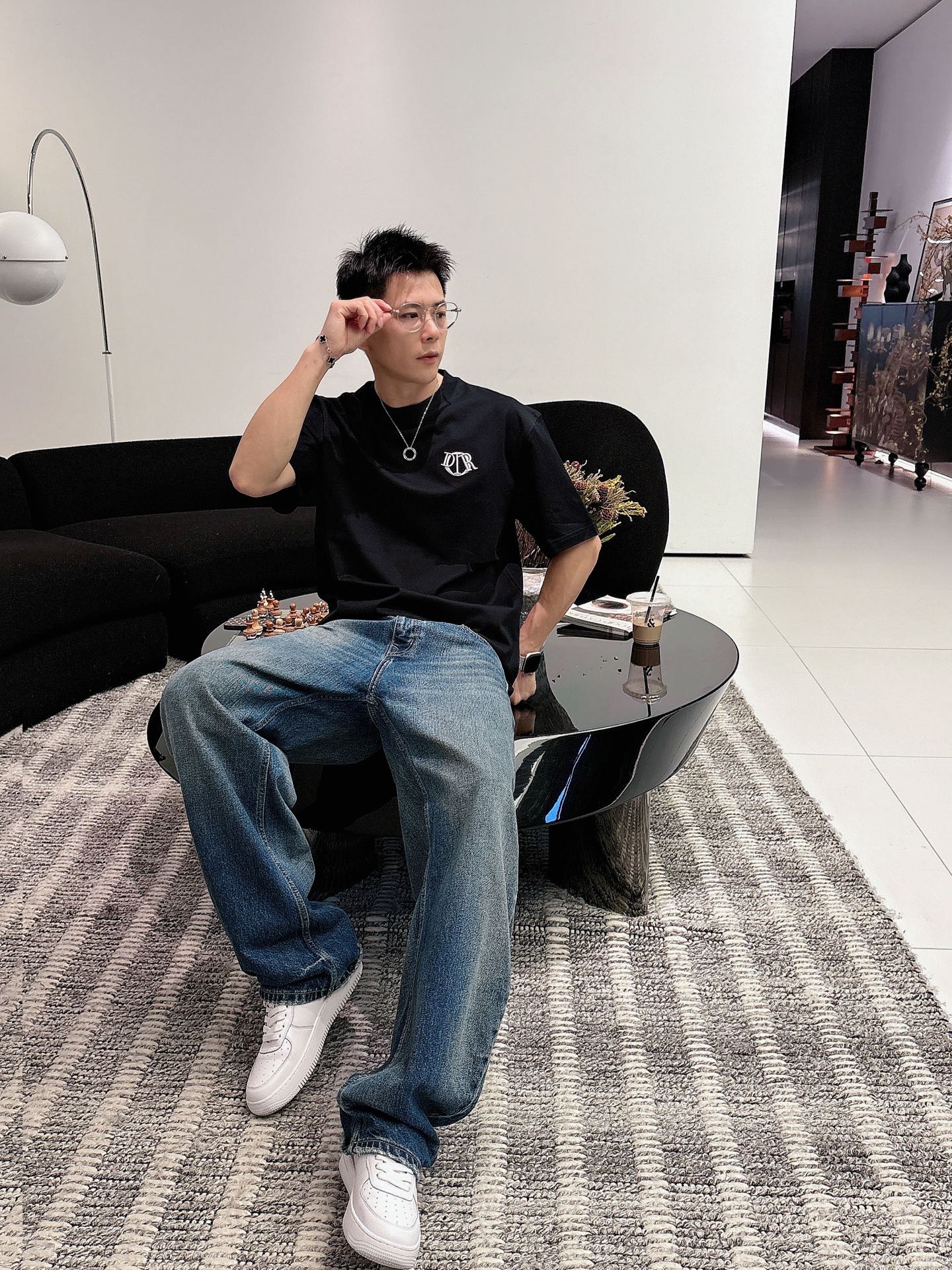 迪奥🌾、🆕2026春夏新品发售新品短袖T恤，面料采用新疆长绒棉，温儒柔软 细腻柔软 上身自然是舒适 凉爽