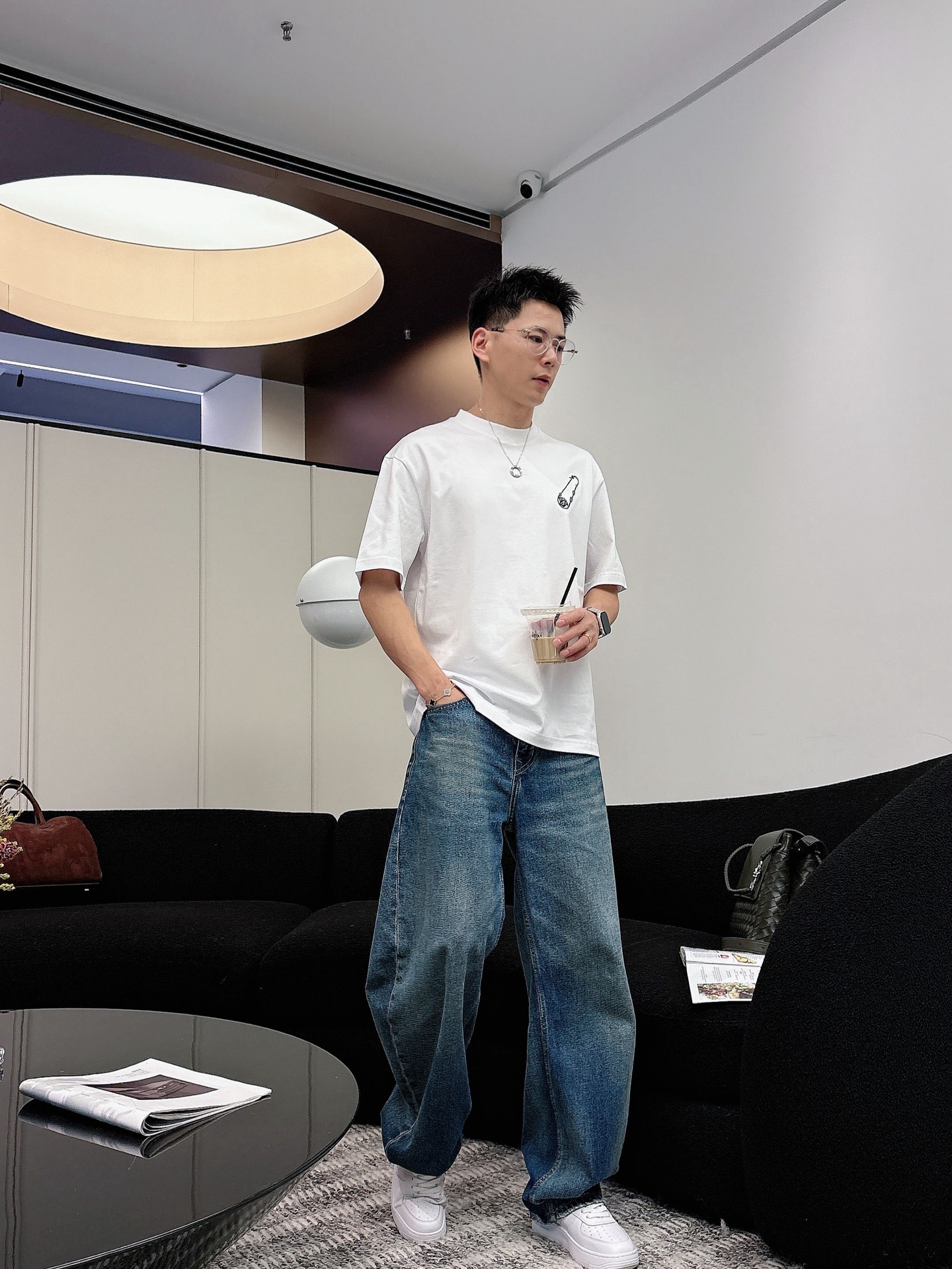 范思哲🌾、🆕2026春夏新品发售新品短袖T恤，面料采用新疆长绒棉，温儒柔软 细腻柔软 上身自然是舒适 凉