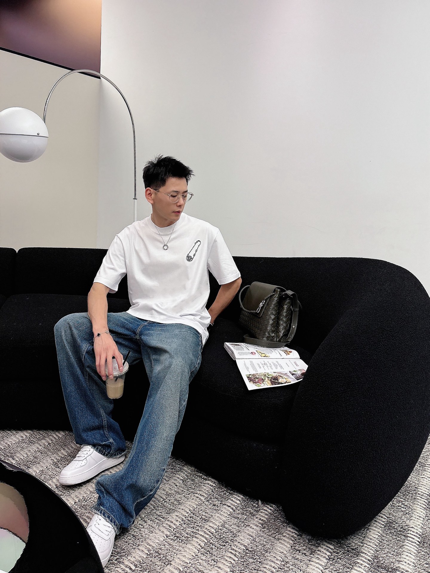 范思哲🌾、🆕2026春夏新品发售新品短袖T恤，面料采用新疆长绒棉，温儒柔软 细腻柔软 上身自然是舒适 凉