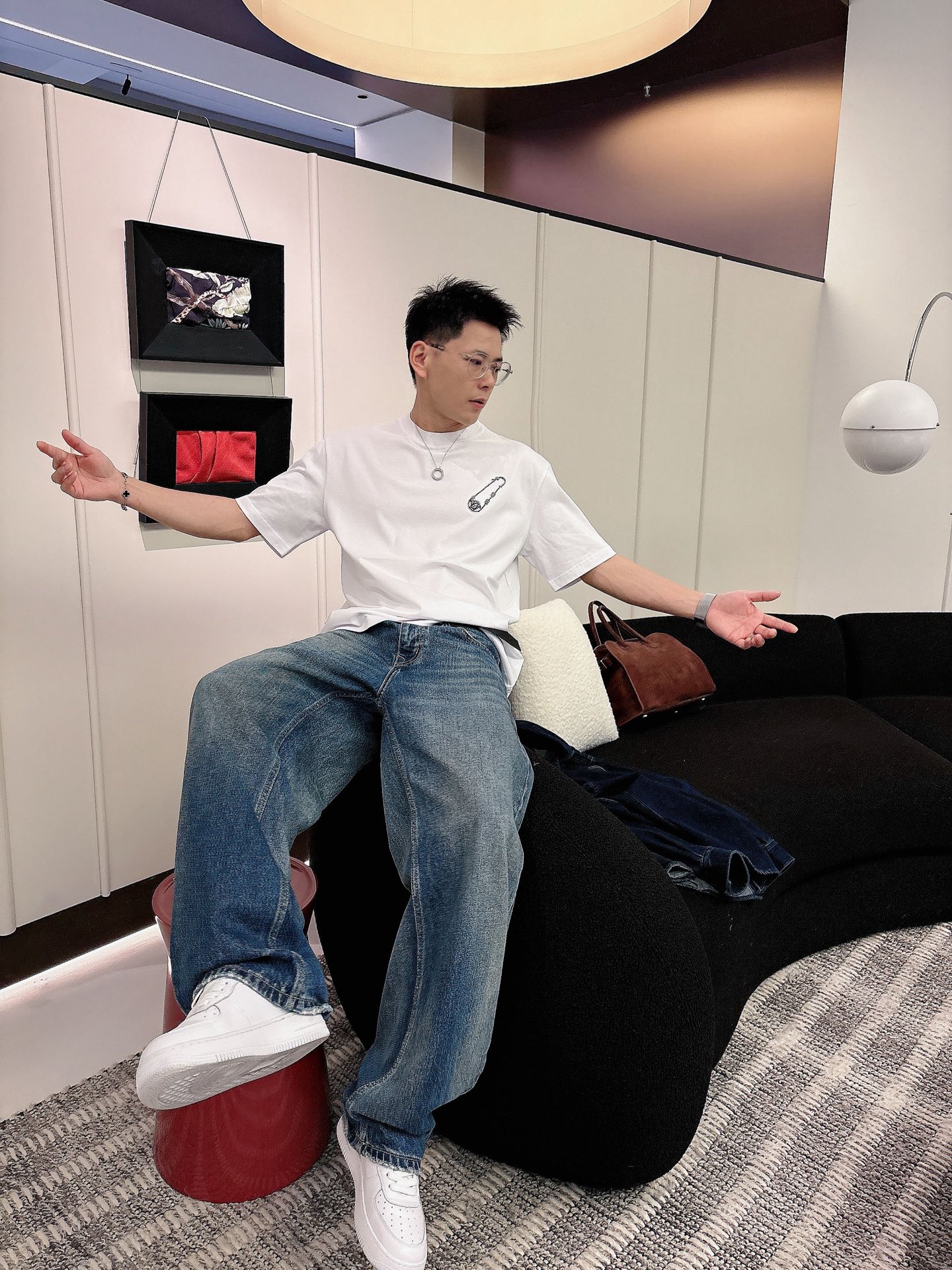 范思哲🌾、🆕2026春夏新品发售新品短袖T恤，面料采用新疆长绒棉，温儒柔软 细腻柔软 上身自然是舒适 凉