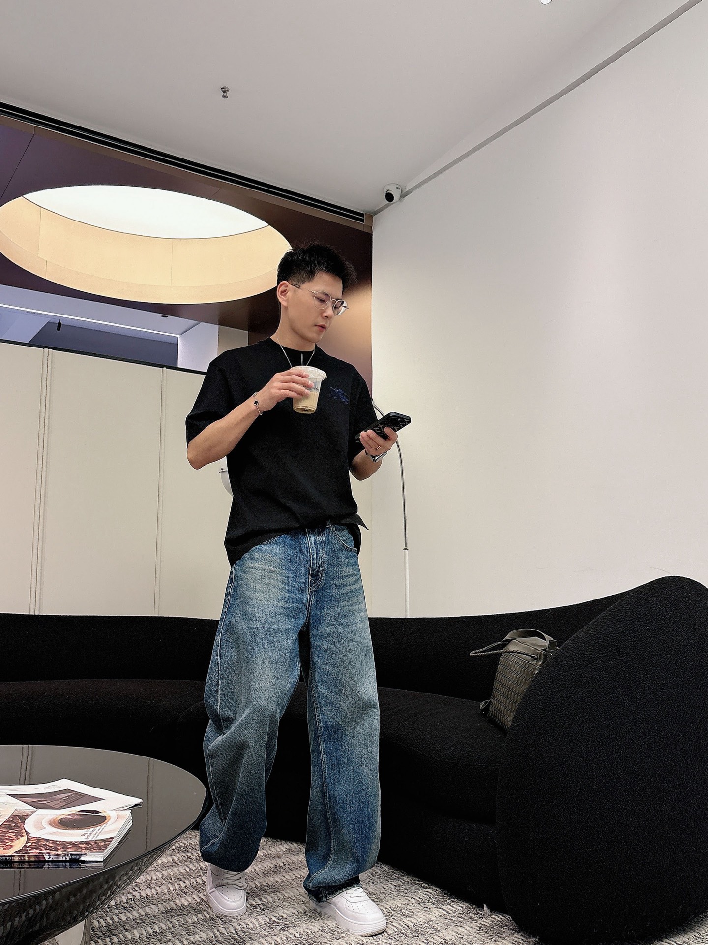 巴宝莉🌾、🆕2026春夏新品发售新品短袖T恤，面料采用新疆长绒棉，温儒柔软 细腻柔软 上身自然是舒适 凉