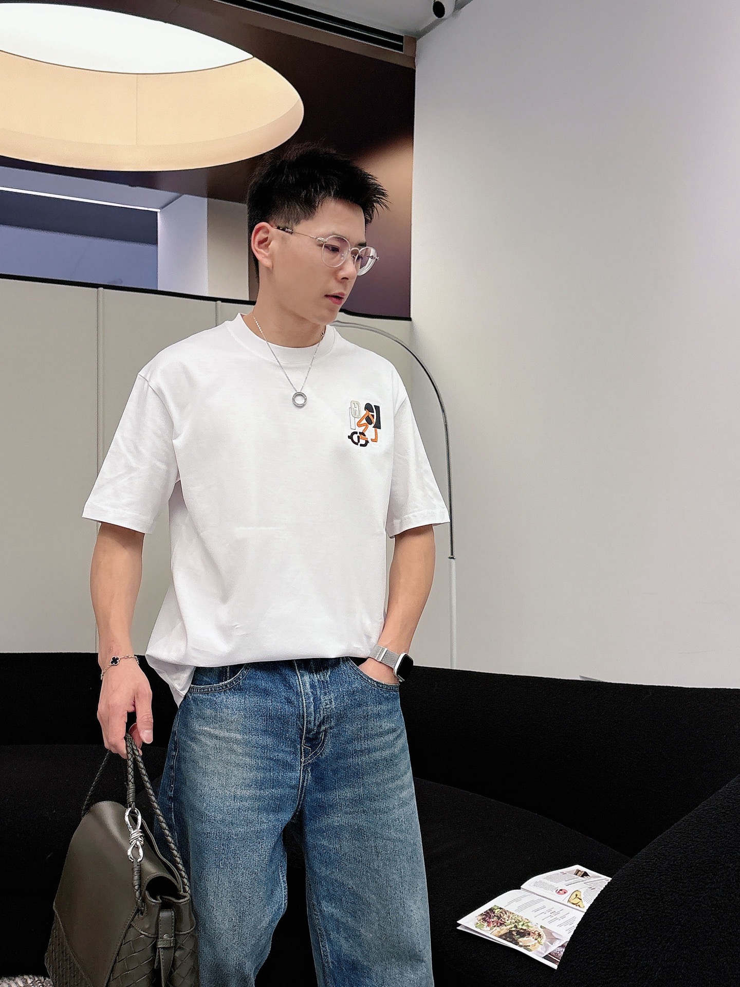 爱马仕🌾、🆕2026春夏新品发售新品短袖T恤，面料采用新疆长绒棉，温儒柔软 细腻柔软 上身自然是舒适 凉