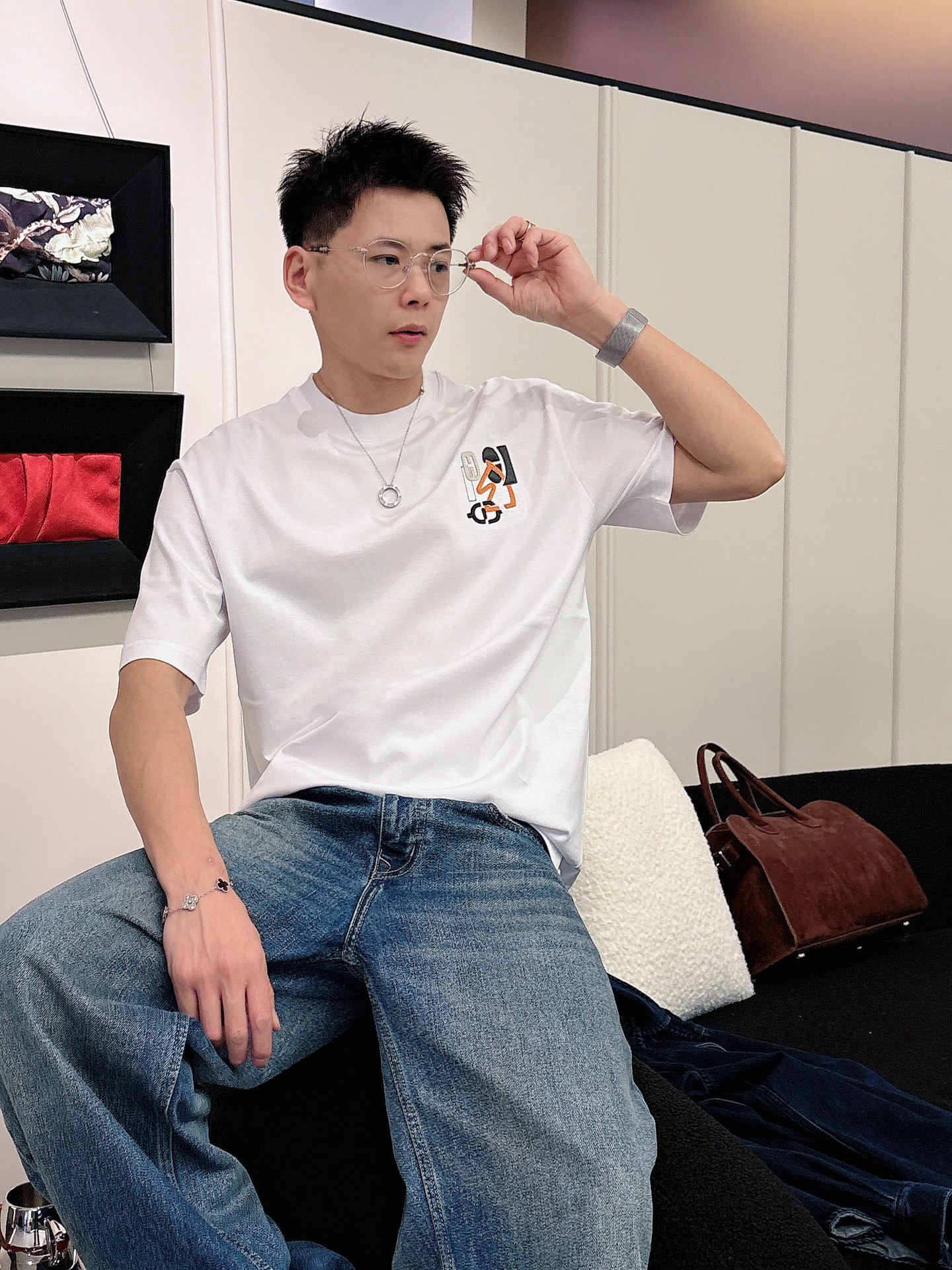 爱马仕🌾、🆕2026春夏新品发售新品短袖T恤，面料采用新疆长绒棉，温儒柔软 细腻柔软 上身自然是舒适 凉