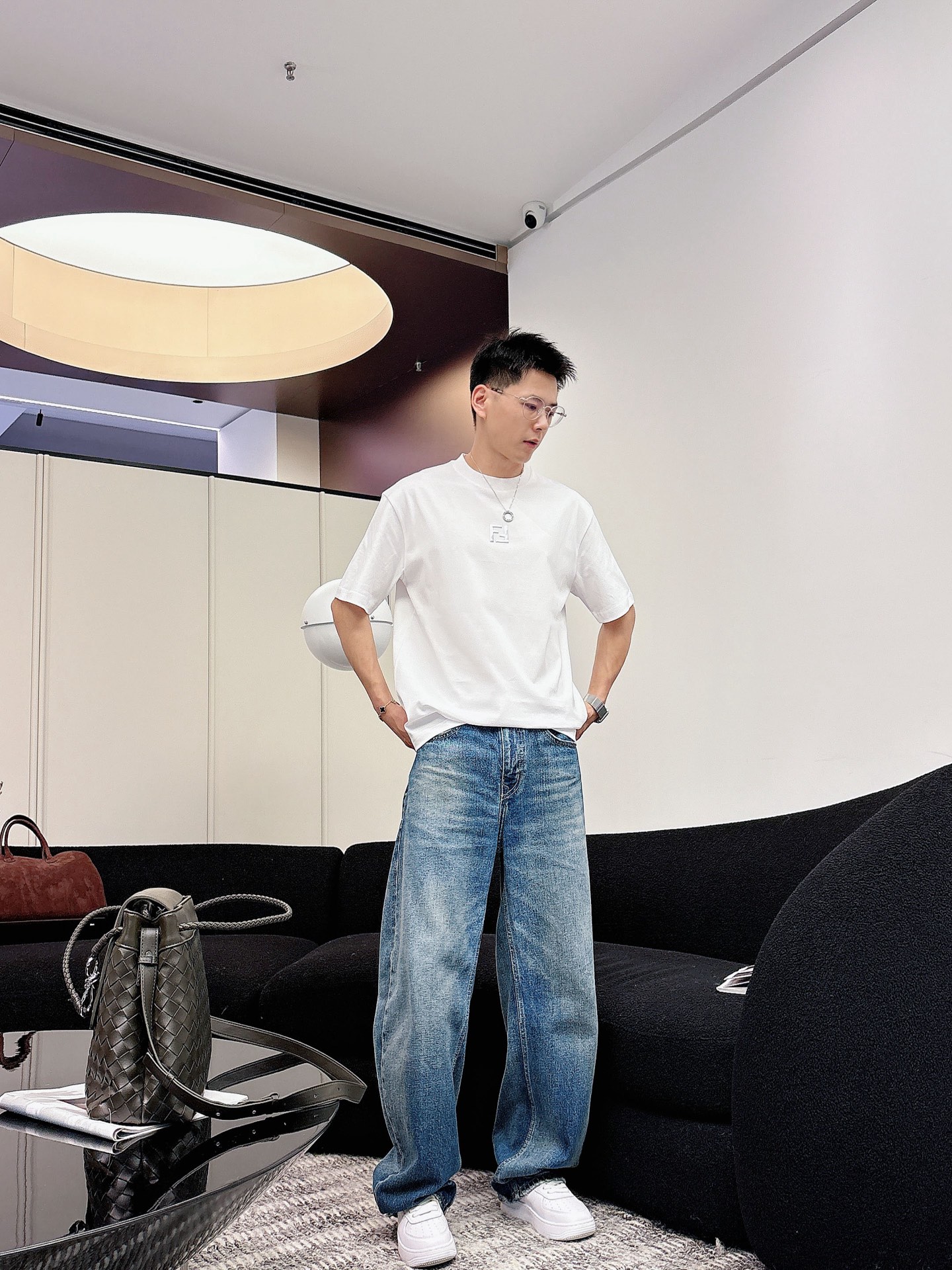 芬迪🌾、🆕2026春夏新品发售新品短袖T恤，面料采用新疆长绒棉，温儒柔软 细腻柔软 上身自然是舒适 凉爽