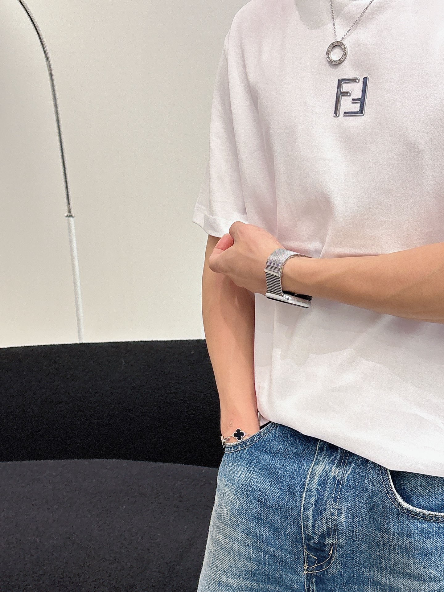 芬迪🌾、🆕2026春夏新品发售新品短袖T恤，面料采用新疆长绒棉，温儒柔软 细腻柔软 上身自然是舒适 凉爽