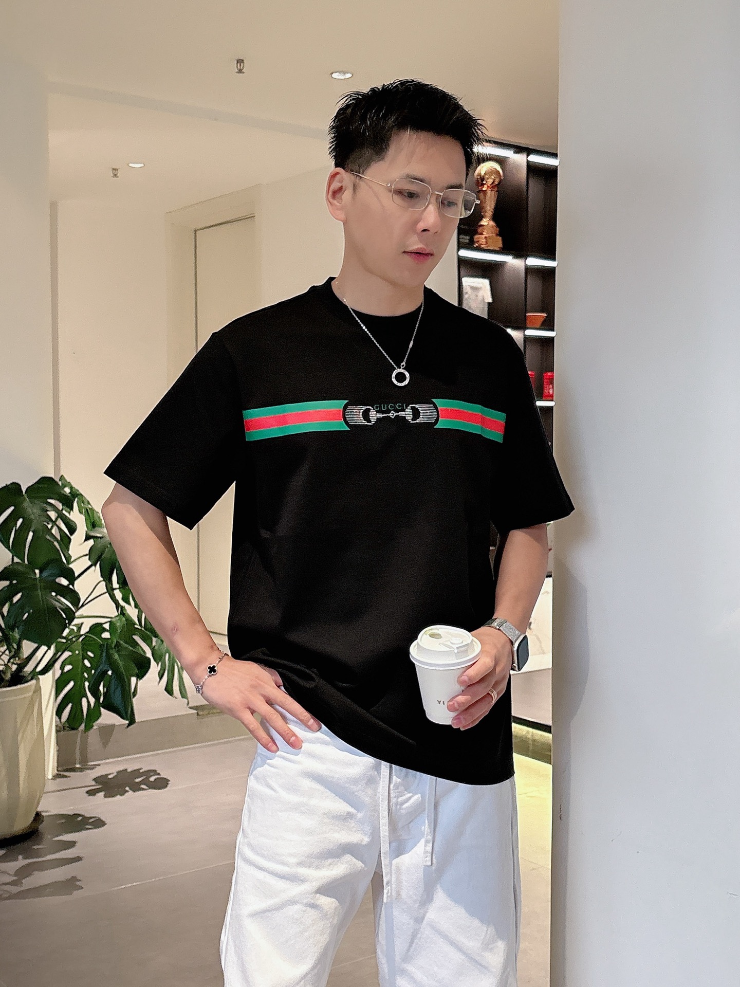 古奇🌾、🆕2026春夏新品发售新品短袖T恤，面料采用新疆长绒棉，温儒柔软 细腻柔软 上身自然是舒适 凉爽