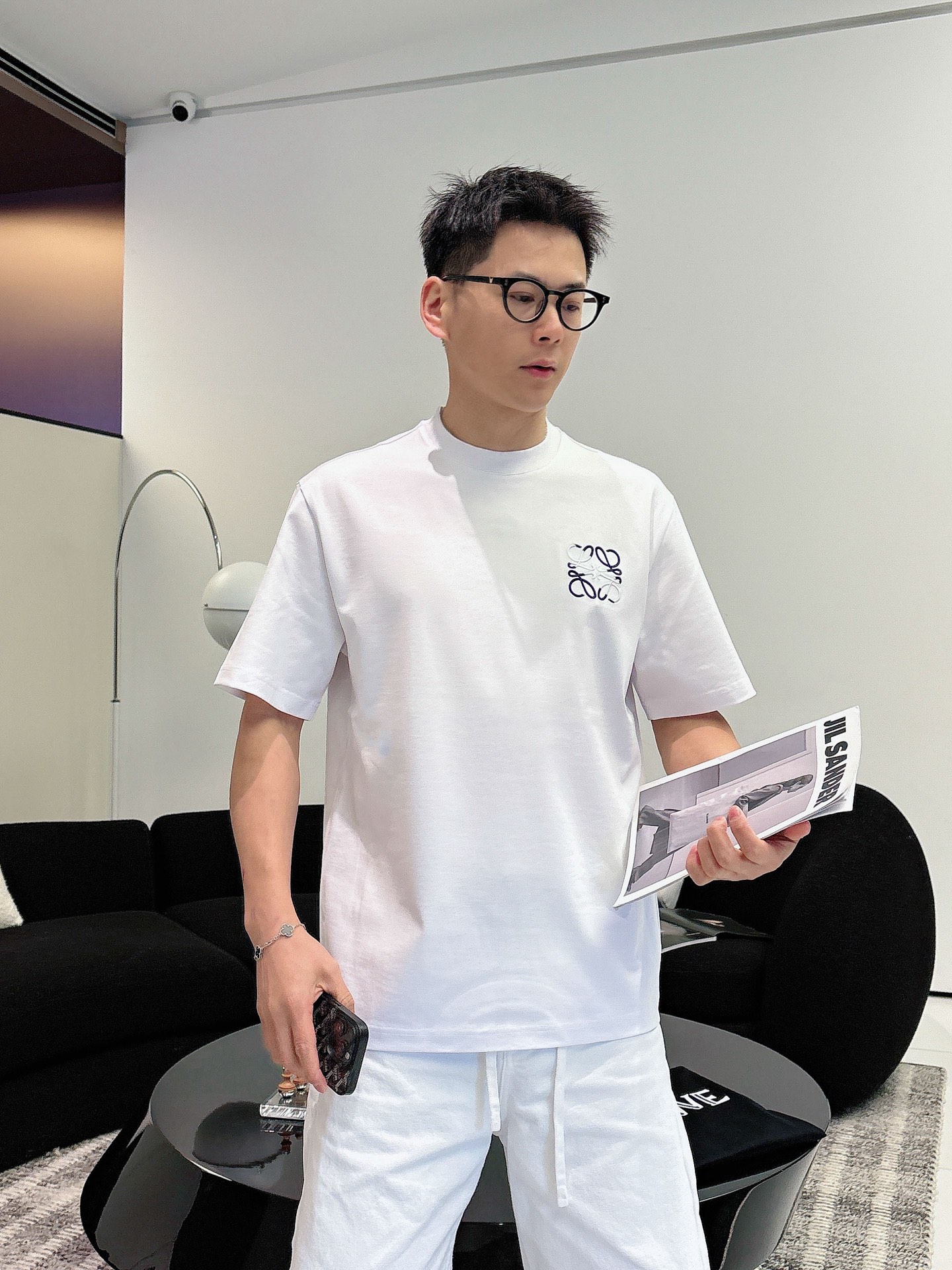 罗意威🌾、🆕2026春夏新品发售新品短袖T恤，面料采用新疆长绒棉，温儒柔软 细腻柔软 上身自然是舒适 凉