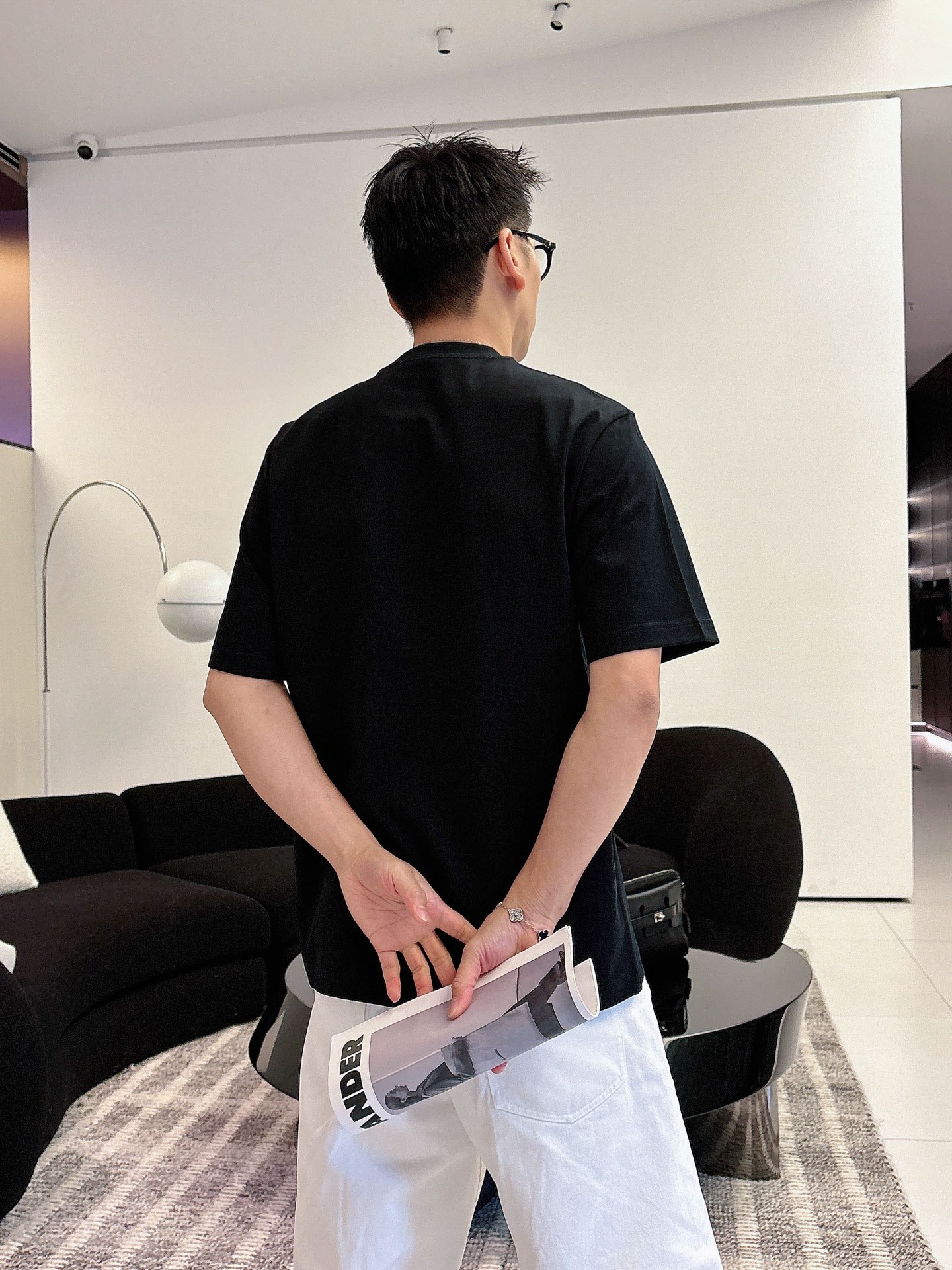 罗意威🌾、🆕2026春夏新品发售新品短袖T恤，面料采用新疆长绒棉，温儒柔软 细腻柔软 上身自然是舒适 凉