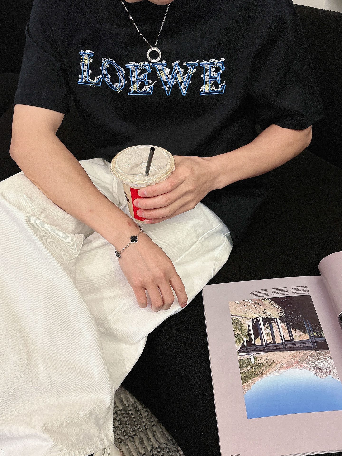 罗意威🌾、🆕2026春夏新品发售新品短袖T恤，面料采用新疆长绒棉，温儒柔软 细腻柔软 上身自然是舒适 凉