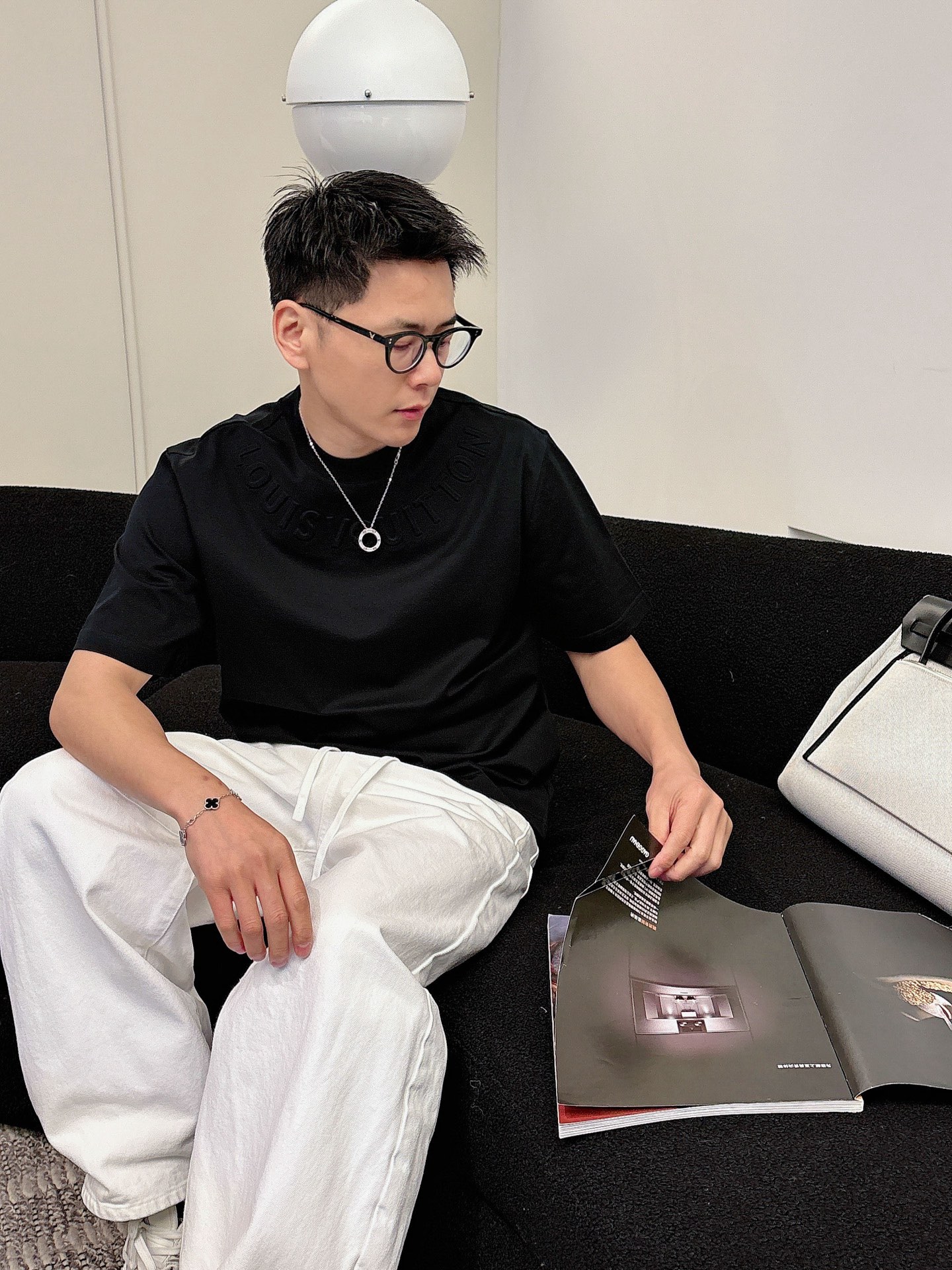 LV🌾、🆕2026春夏新品发售新品短袖T恤，面料采用新疆长绒棉，温儒柔软 细腻柔软 上身自然是舒适 凉爽