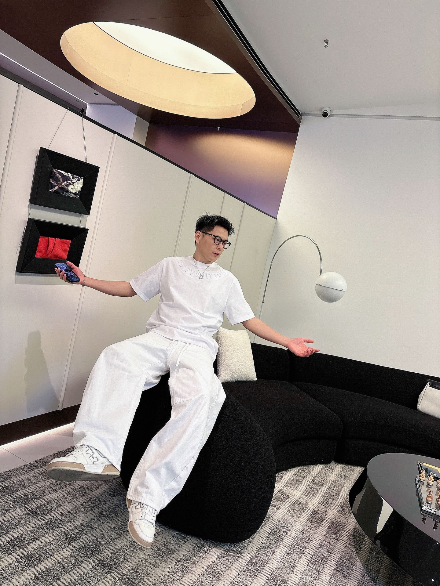 LV🌾、🆕2026春夏新品发售新品短袖T恤，面料采用新疆长绒棉，温儒柔软 细腻柔软 上身自然是舒适 凉爽