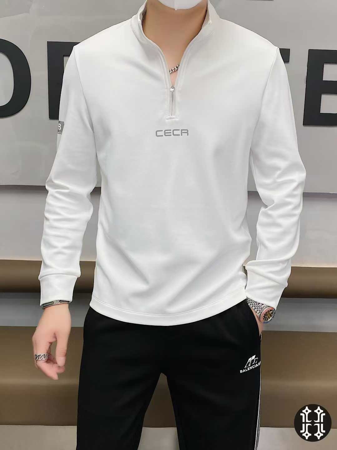 NO:570637,GUC*I 2025 new autumn and winter men's half-zip pullover sweatshirt. Available at counters at the same time. High-end custom brand fabrics, you can instantly return to a fashionable and domineering state when you put it on, and you will be full of energy!  The slim tailoring reflects our perfect body shape, which can be easily controlled regardless of whether we are fat or thin. It is a super versatile style, suitable for any figure, with a half-zip collar design, suitable for different age groups. Classic design with brand logo, practical high-street wear, a must-have item for urban men!  Size M-3XL, can wear up to 190 pounds.,,gucci,hoodie,sweatshirts,alexander wang19860909GUC*I 古*奇 2025年秋冬新款男士半拉链套头卫衣.专柜同步发售.高级定制品牌面料,穿上瞬间重回时髦霸气,又是活力满满的状态！修身的剪裁体现出我们完美的体型无论胖瘦都可以轻松驾驭.超百搭款式,不挑身材的款,搭配半拉链的领子设计,适合不同年龄段穿着.品牌logo经典设计,高街实穿款,都市男性们必备单品！尺码M-3XL,最大可穿190斤.,,gucci,hoodie,sweatshirts,alexander wang,Men's clothing