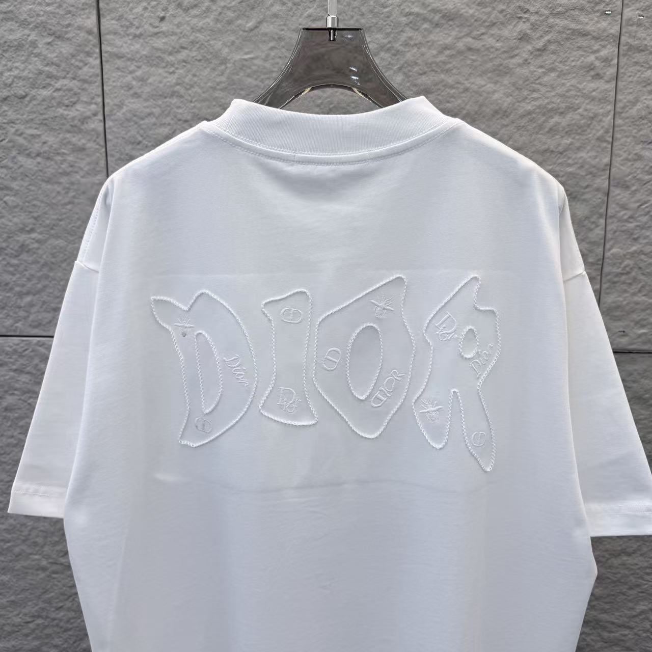 Dior DIO 2026春夏新款 蜜蜂字母锁链绣花