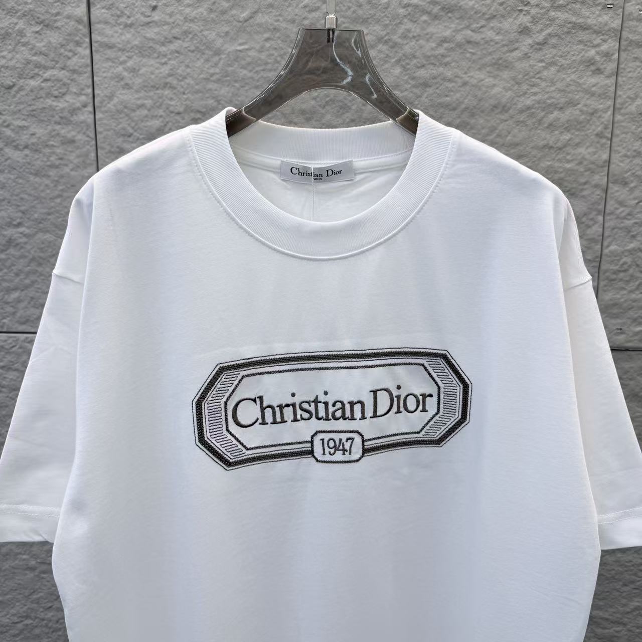 Dior DIO 2026春夏新款 字母锁链绣花