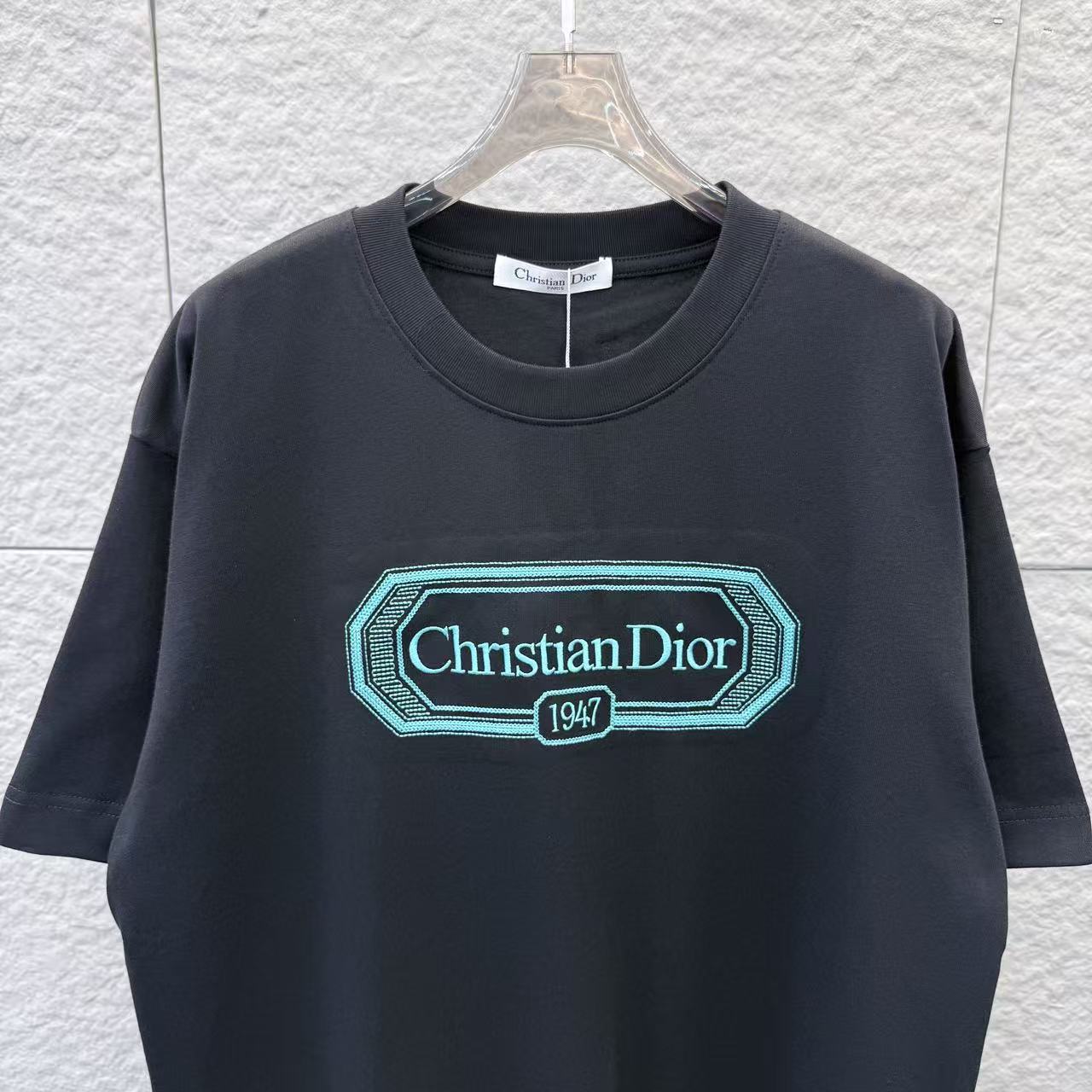 Dior DIO 2026春夏新款 字母锁链绣花