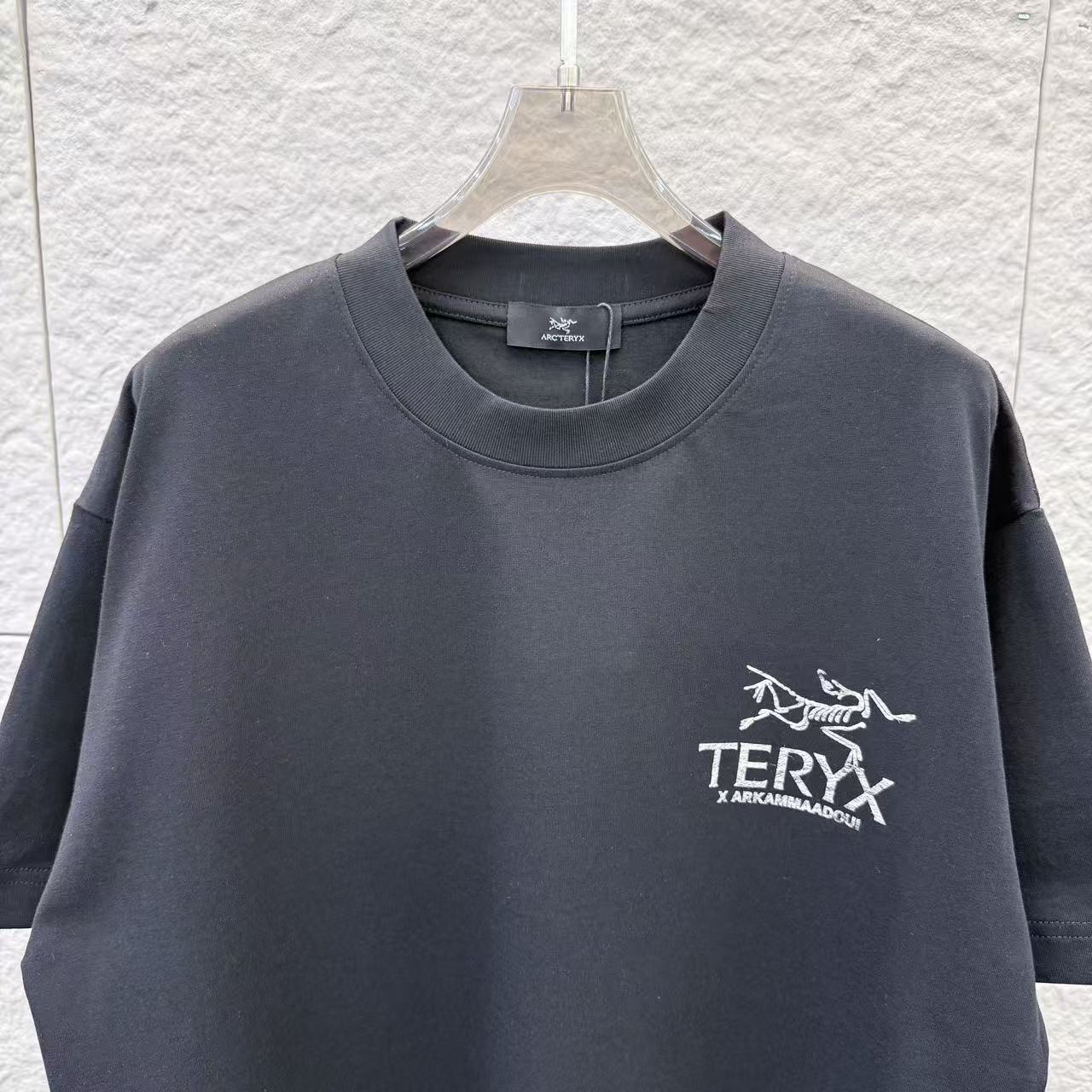 Supreme 鸟牌 2026春夏新款 3D立体滴胶