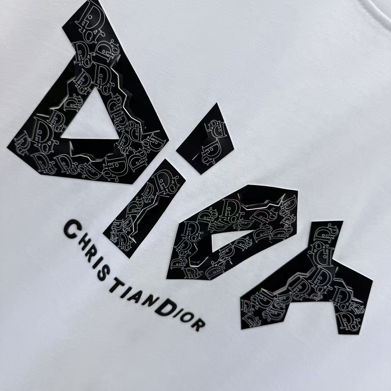 Dior DIO 2026春夏新款 3D立体滴胶
