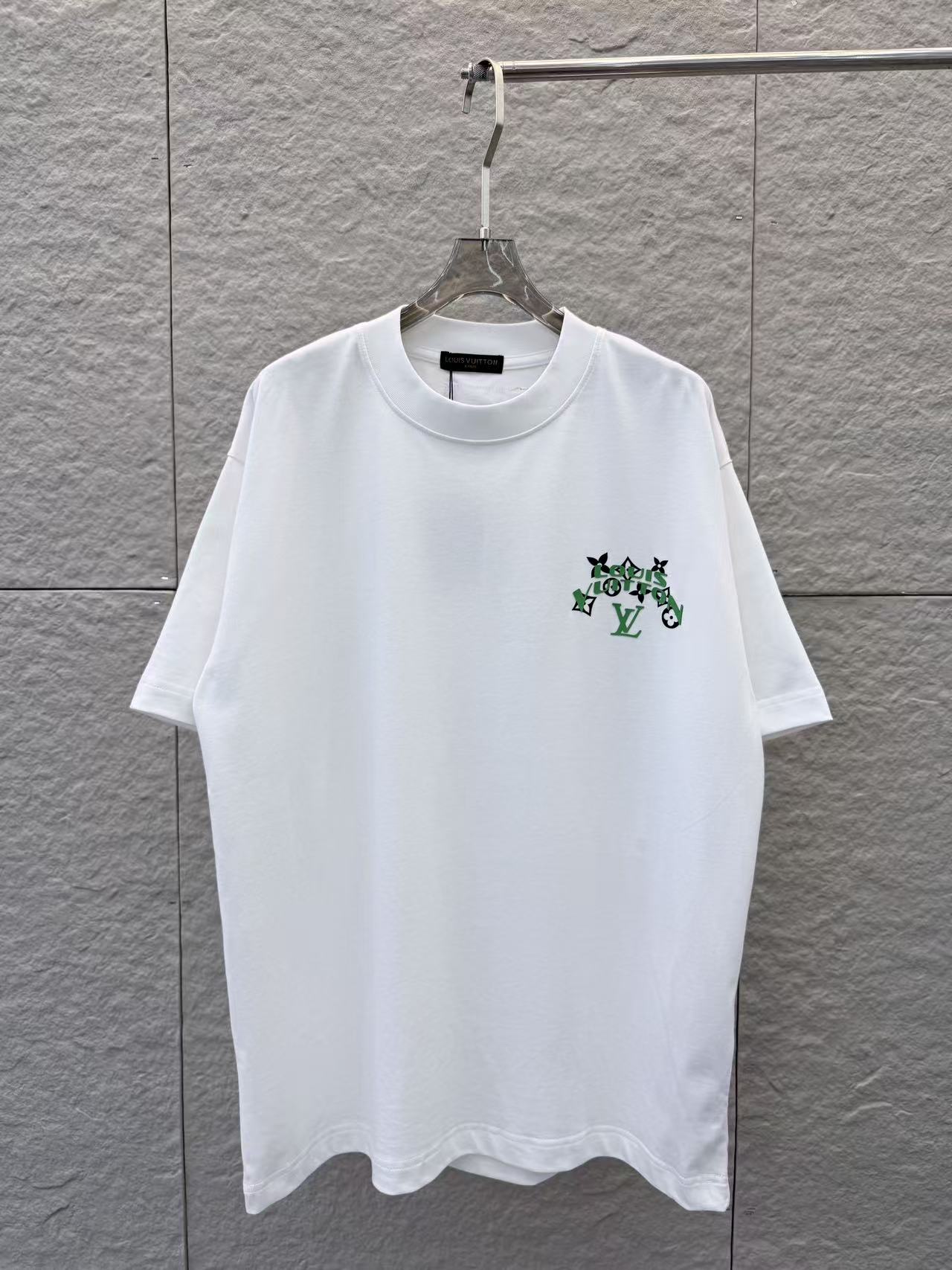 Louis Vuitton 1V 2026春夏新款 3D立体滴胶