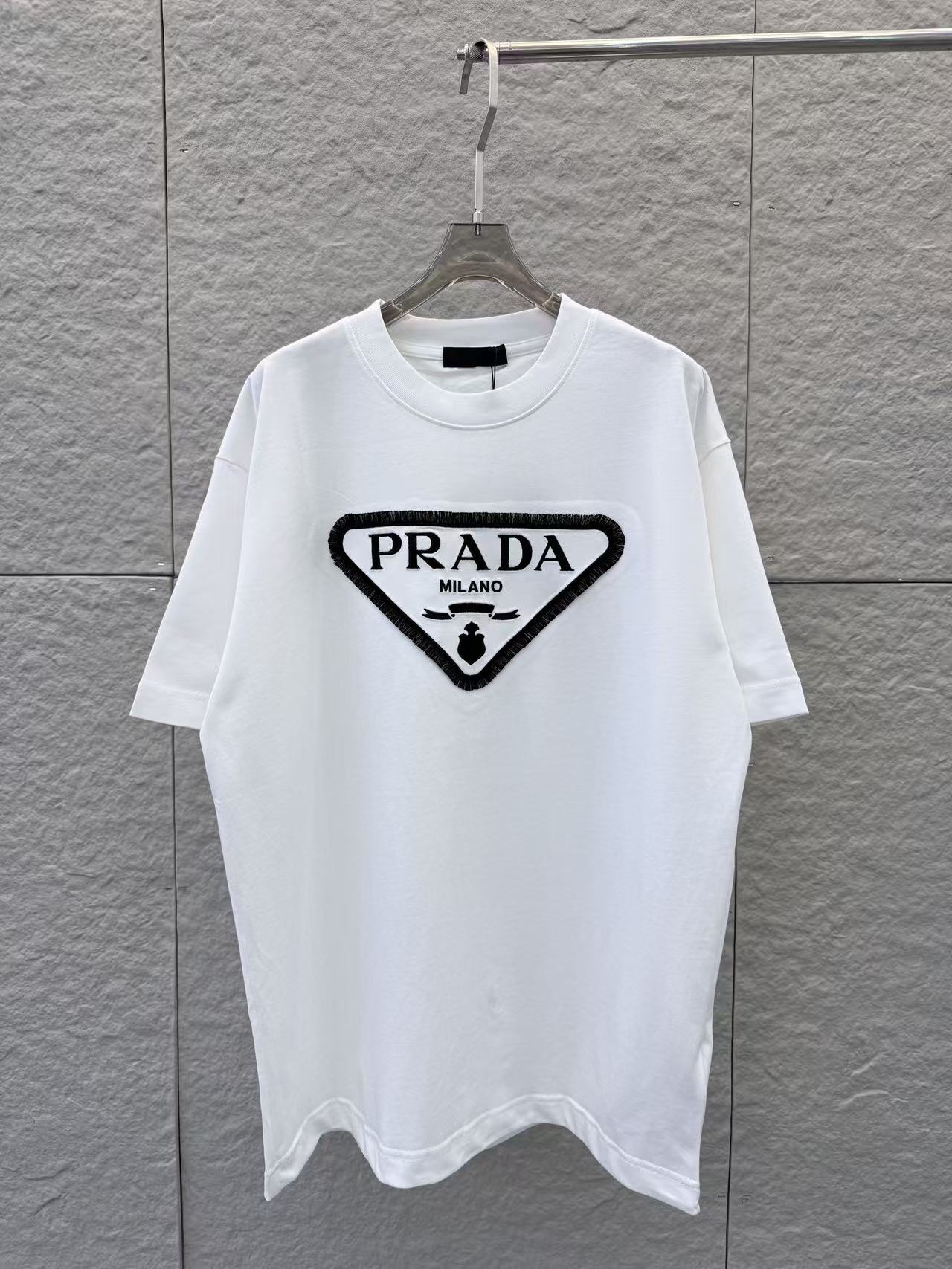 Prada PRA 2026春夏新款 流苏字母绣花