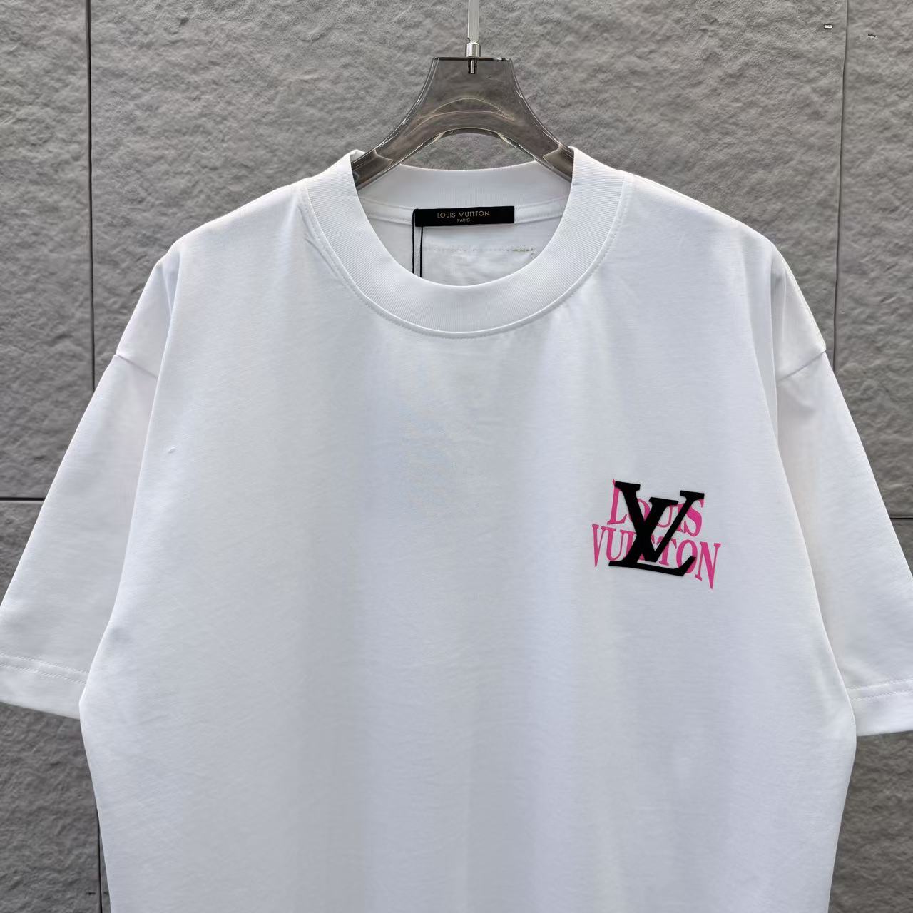 Louis Vuitton 1V 2026春夏新款 3D立体滴胶