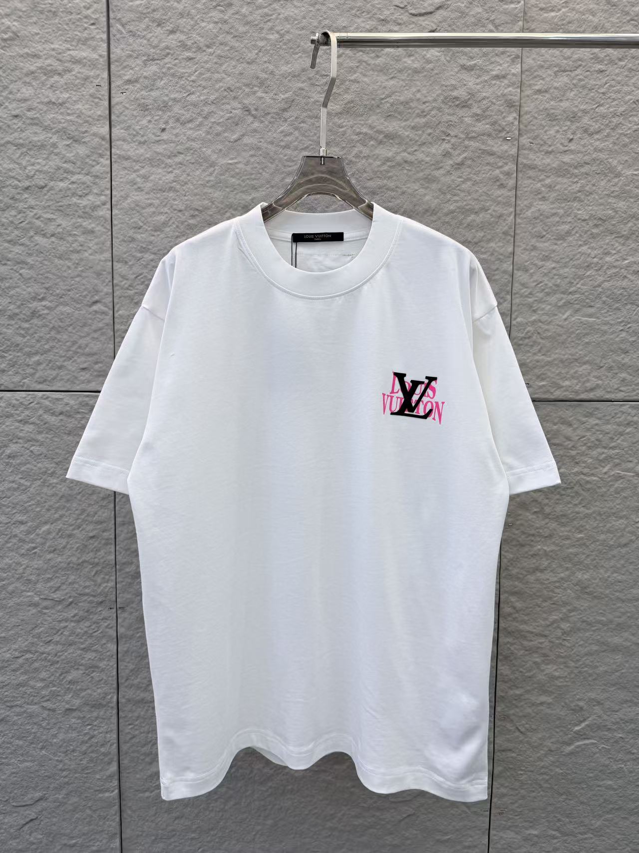 Louis Vuitton 1V 2026春夏新款 3D立体滴胶