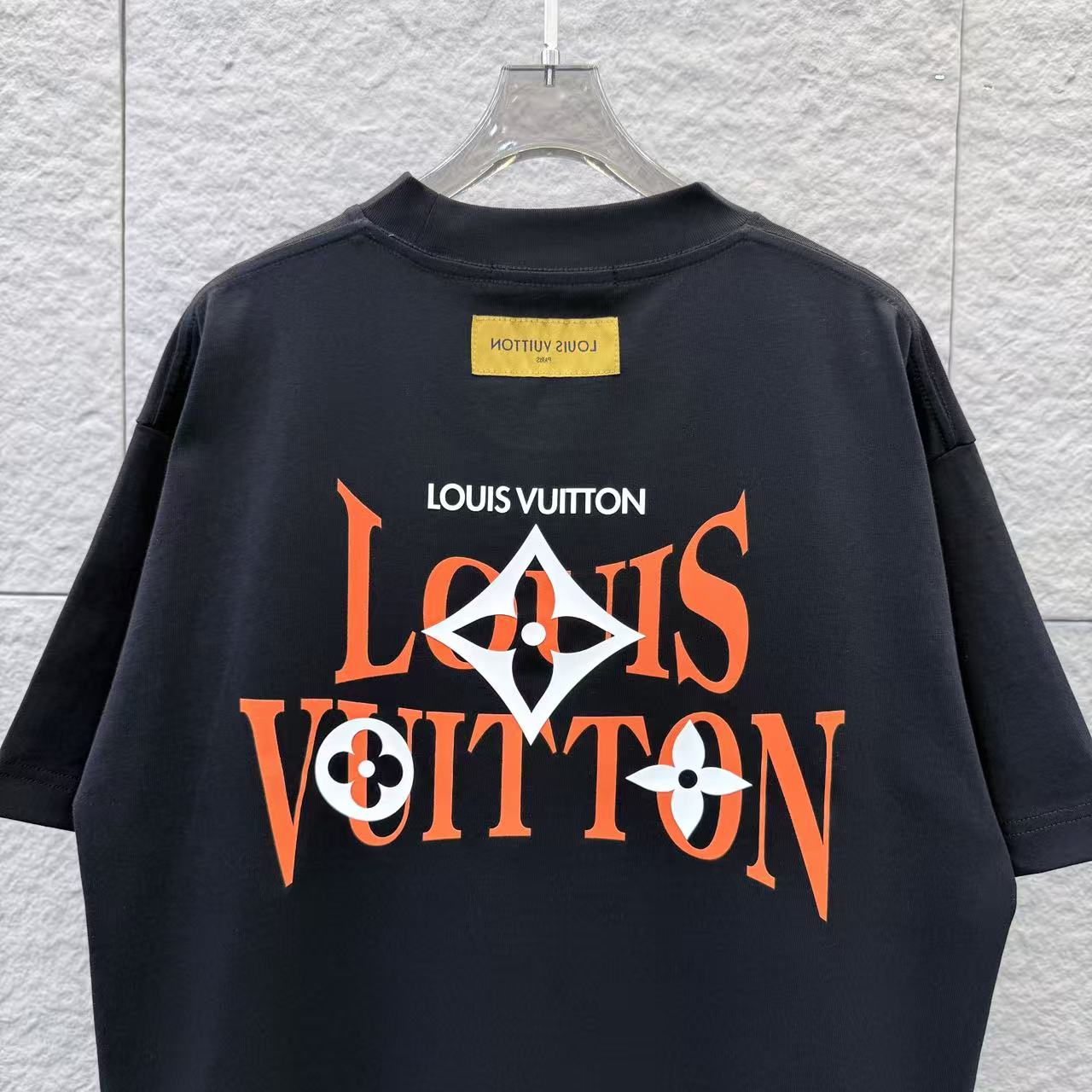 Louis Vuitton 1V 2026春夏新款 3D立体滴胶