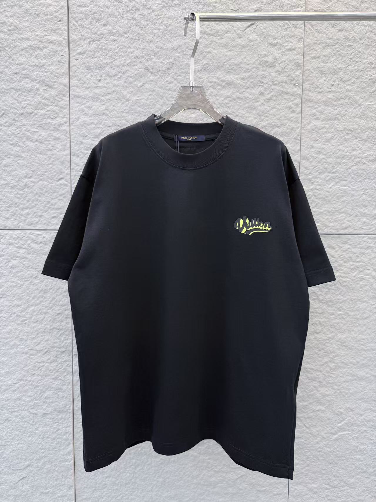 Louis Vuitton 1V 2026春夏新款 3D立体滴胶