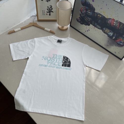 The North Face Couple T-Shirt - Classic Pattern, Comfortable Fabric, Stylish Design 1 The North Face Couple T-Shirt - Classic Pattern, Comfortable Fabric, Stylish Design