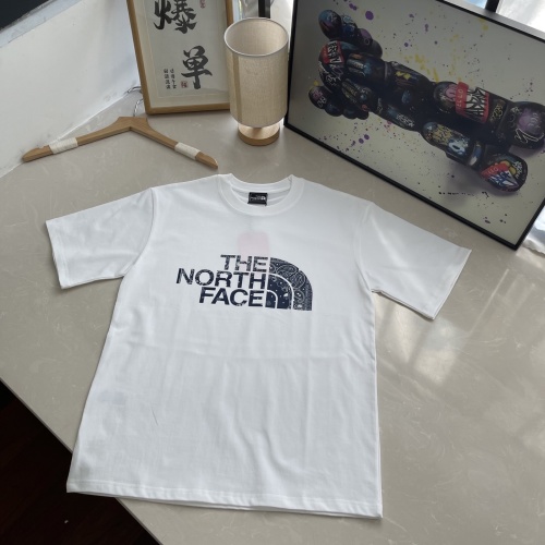 The North Face Couple T-Shirt - Classic Pattern Design, Comfortable Fabric 1 The North Face Couple T-Shirt - Classic Pattern Design, Comfortable Fabric