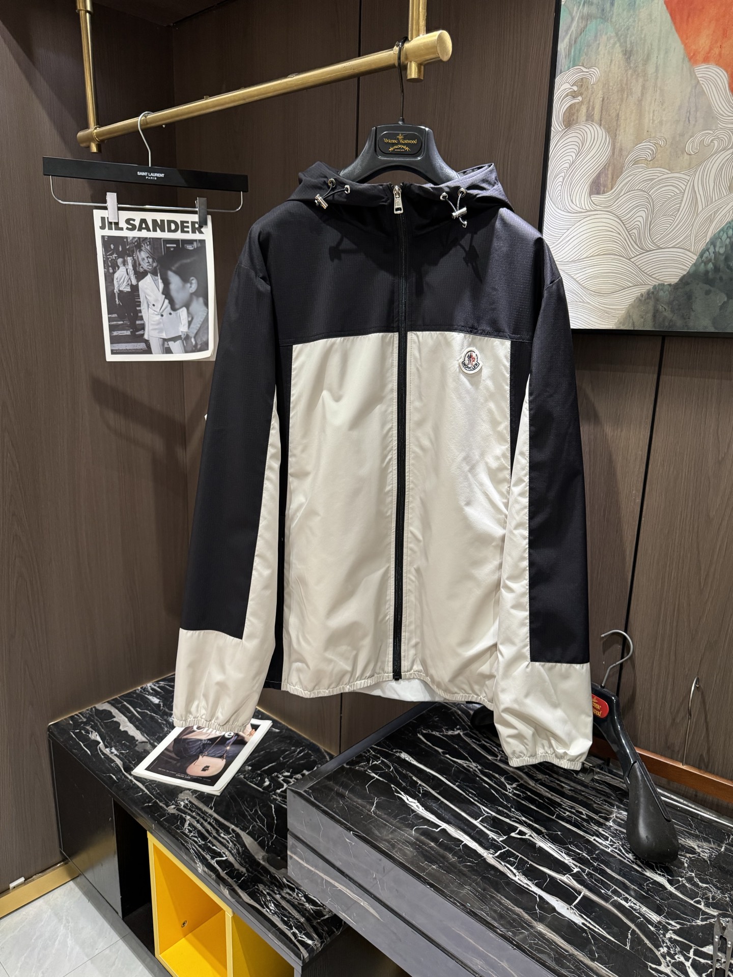 NO:126694,MON25S spring and summer men's hooded jacket......High-density polyester fabric on the main body meets the needs of regular casual and tolerate all occasions. It is an excellent first choice item during the dressing season, and it has excellent practical wearability!  !  !  Code number M-3XL, Jackets & coats, Jackets & coats, Hats, Alexander wang19860909MON25S春夏男士连帽外套夹克.......主体高密度聚酯纤维面料 满足于常规休闲且包容所有场合的着装需求,出在穿搭季属于极出色的首选单品,实穿性极佳！！！码数M-3XL,,jackets & coats,jackets & coats,hats,alexander wang,Men's clothing