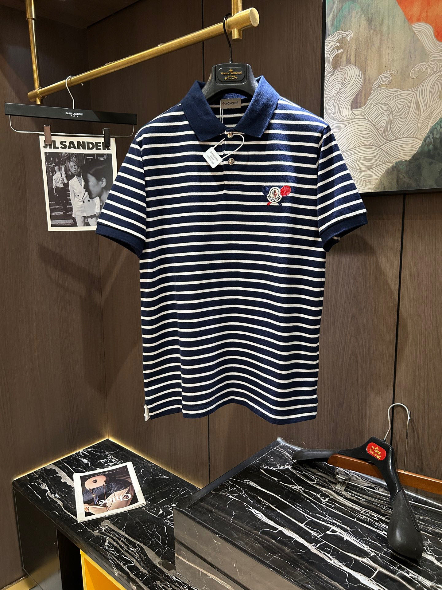 NO:148721,MON25S Spring and Summer Men's POLO Iconic LOGO logo on the chest. Overall, it is very light business and casual!  !  The upper body is light, comfortable and smooth. It is definitely a piece that makes you feel good for money!  !  !  Code number M-2XL, alexander wang19860909MON25S春夏男士POLO 胸前标志性LOGO徽标 整体非常的轻商务休闲！！上身轻盈舒适顺滑 到手绝对让你觉得物有所值的一件单品！！！码数M-2XL,,alexander wang,Men's clothing