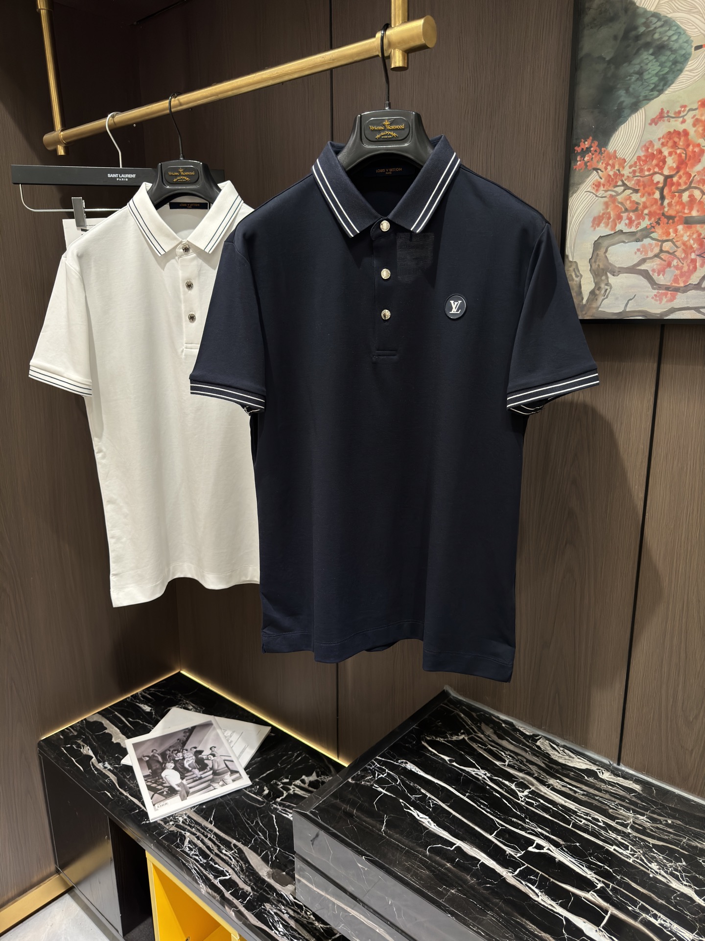 NO:152987,LV25S spring and summer new business casual lapel short sleeve POLO, code number M-3XL, louis vuitton, T-shirt, alexander wang19860909LV25S春夏新款商务休闲翻领短袖POLO,码数M-3XL,,louis vuitton,T-shirt,alexander wang,Men's clothing