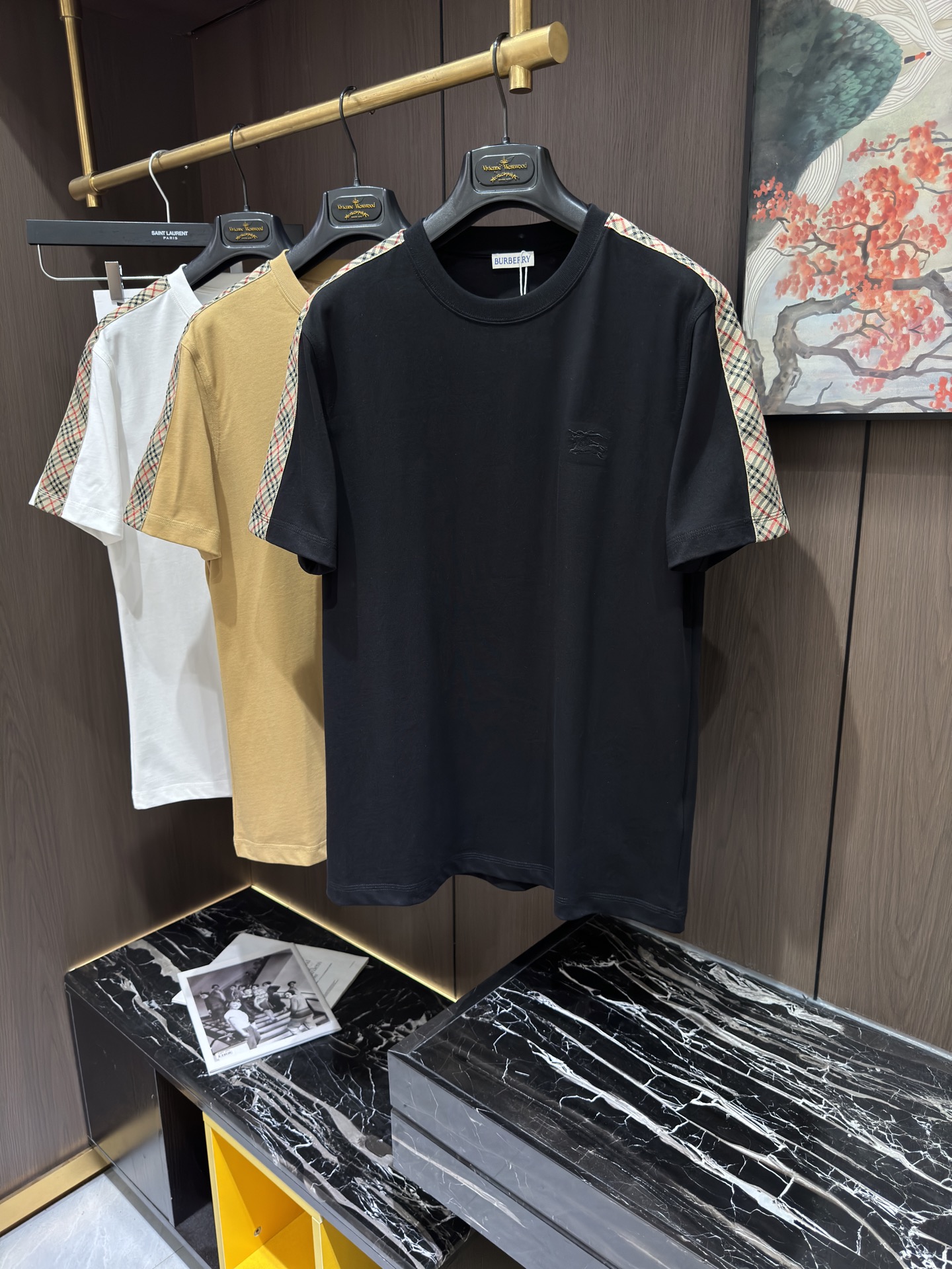 NO:153018,BUR25S spring and summer new casual round neck short sleeves, size M-3XL, burberry, T-shirt, alexander wang19860909BUR25S春夏新款休闲圆领短袖,码数M-3XL,,burberry,T-shirt,alexander wang,Men's clothing