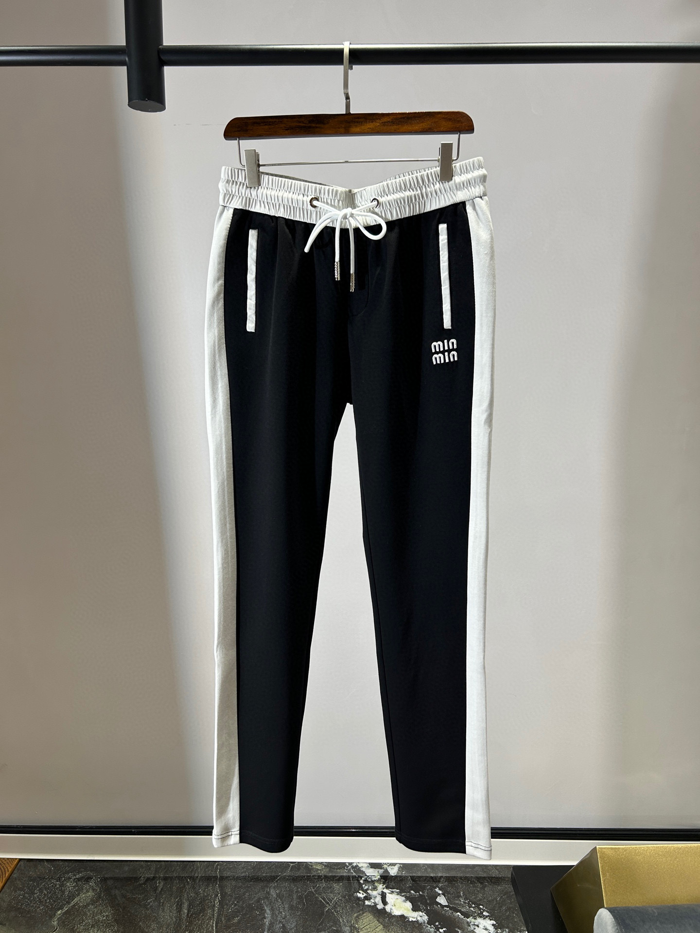 P616 MIUMIU25S NEW MEN ‘ S LEISURE PANTS, NUMBER 29-38 - 图片 4