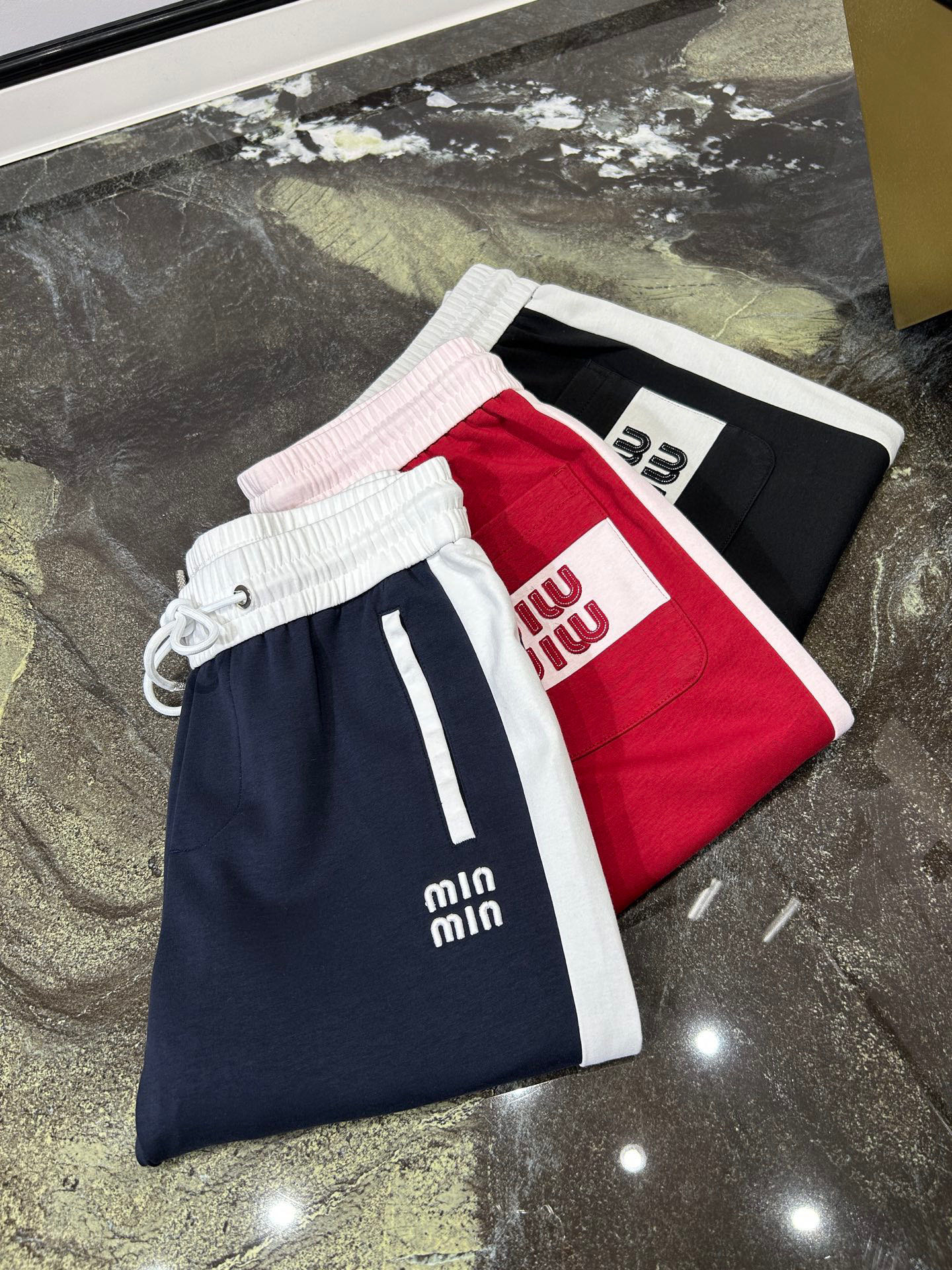 P616 MIUMIU25S NEW MEN ‘ S LEISURE PANTS, NUMBER 29-38 - 图片 1
