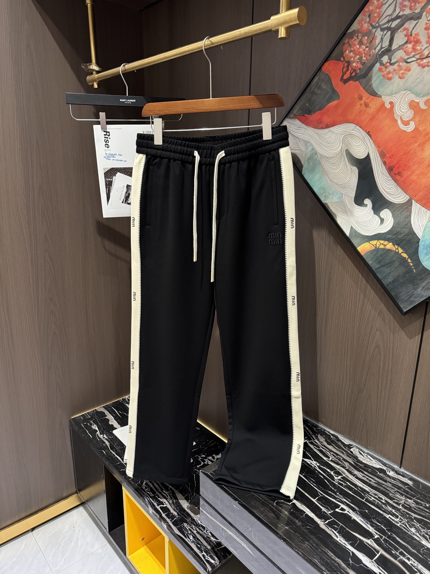 NO:511101,MIUMIU25S early autumn new men's casual pants, size M-3XL, miumiu, alexander wang19860909MIUMIU25S早秋新款男士休闲裤,码数M-3XL,,miumiu,alexander wang,Men's clothing